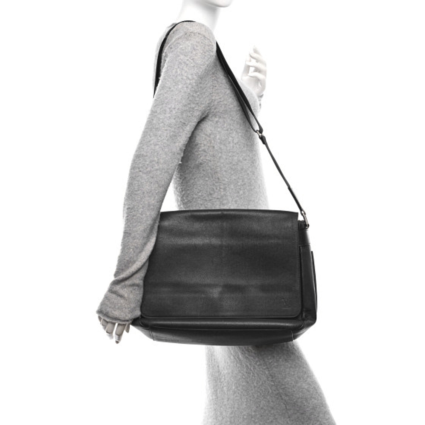 Taiga Roman MM Messenger Black