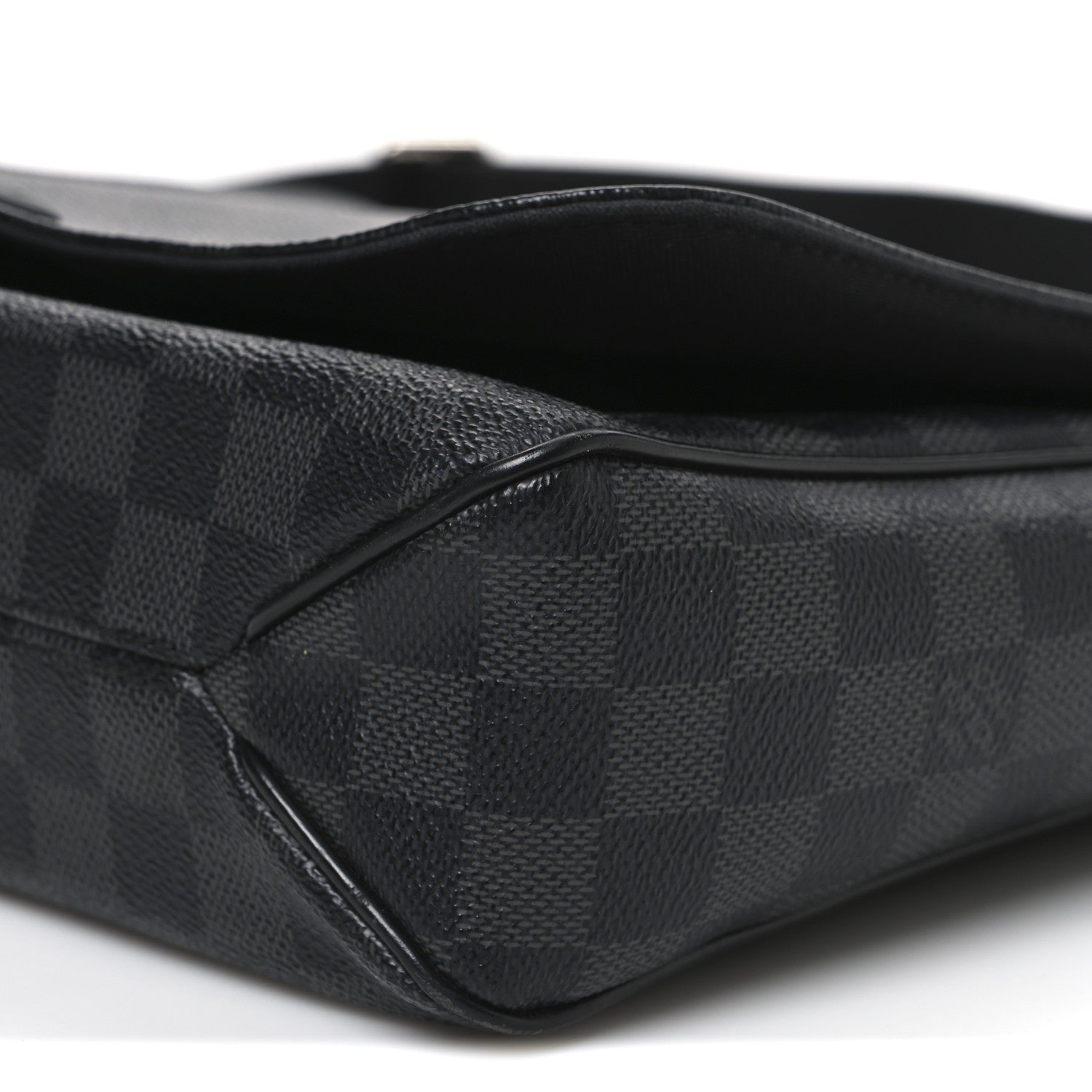 Damier Graphite District MM
