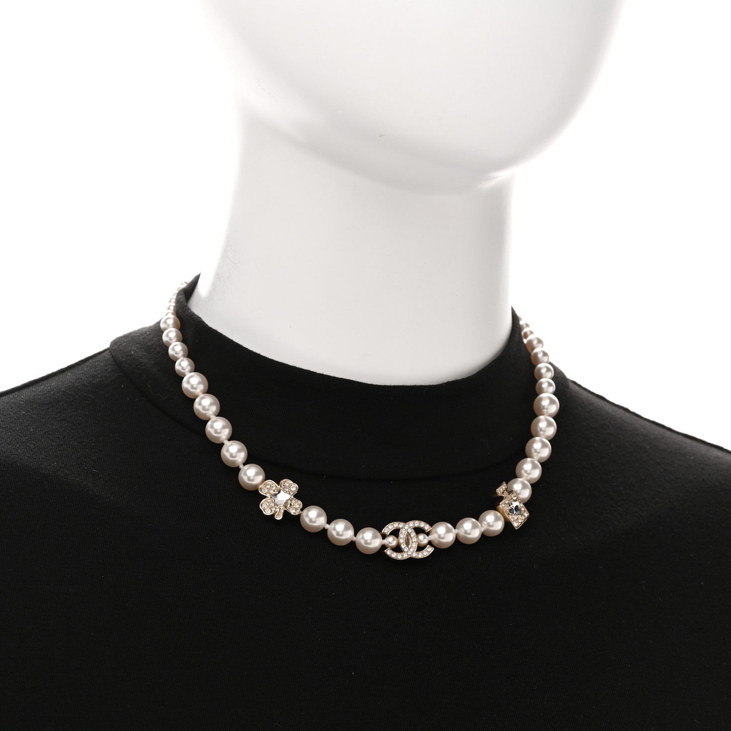 Pearl Crystal CC Short Charm Necklace Gold