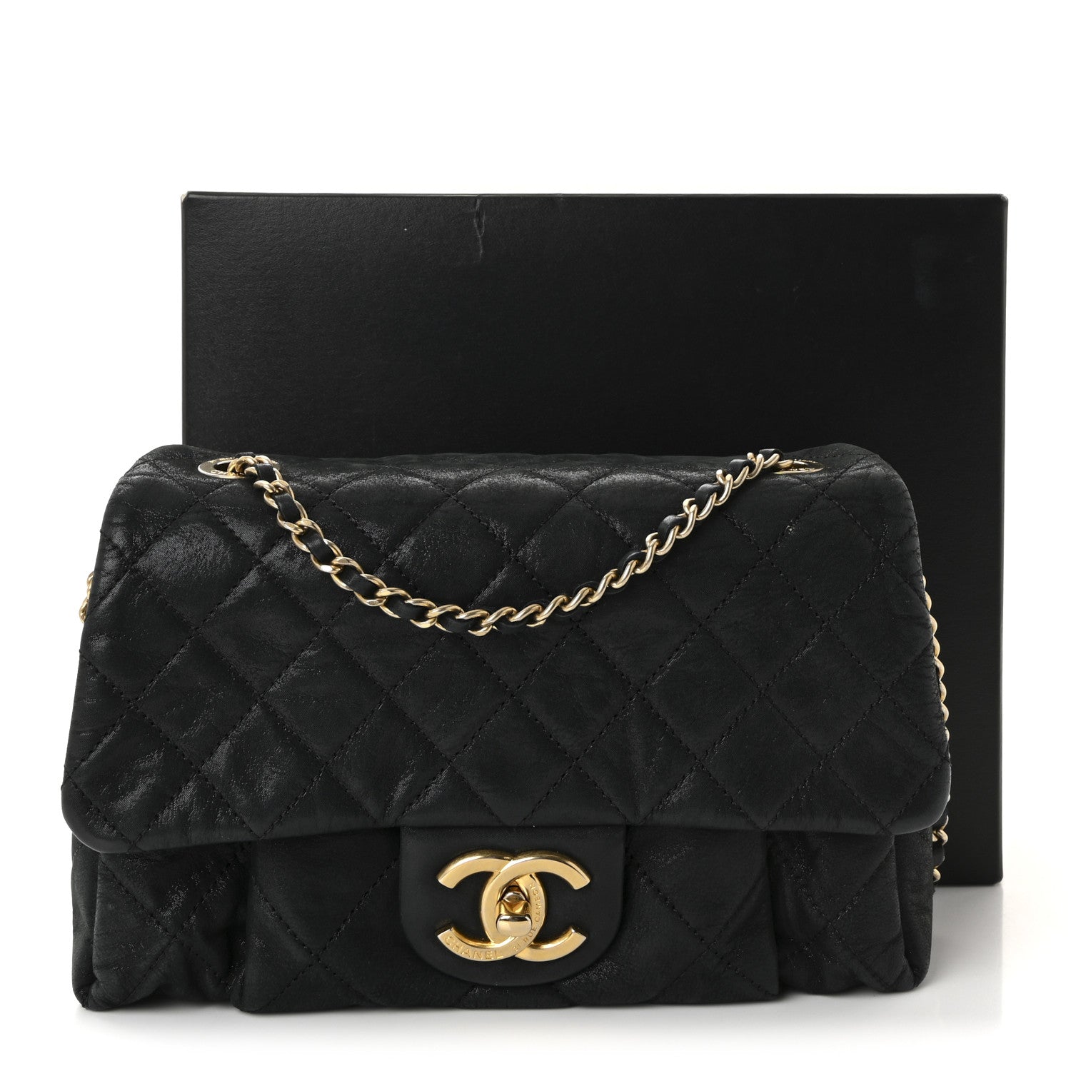 Iridescent Calfskin Quilted Small Chic Quilt Flap Black