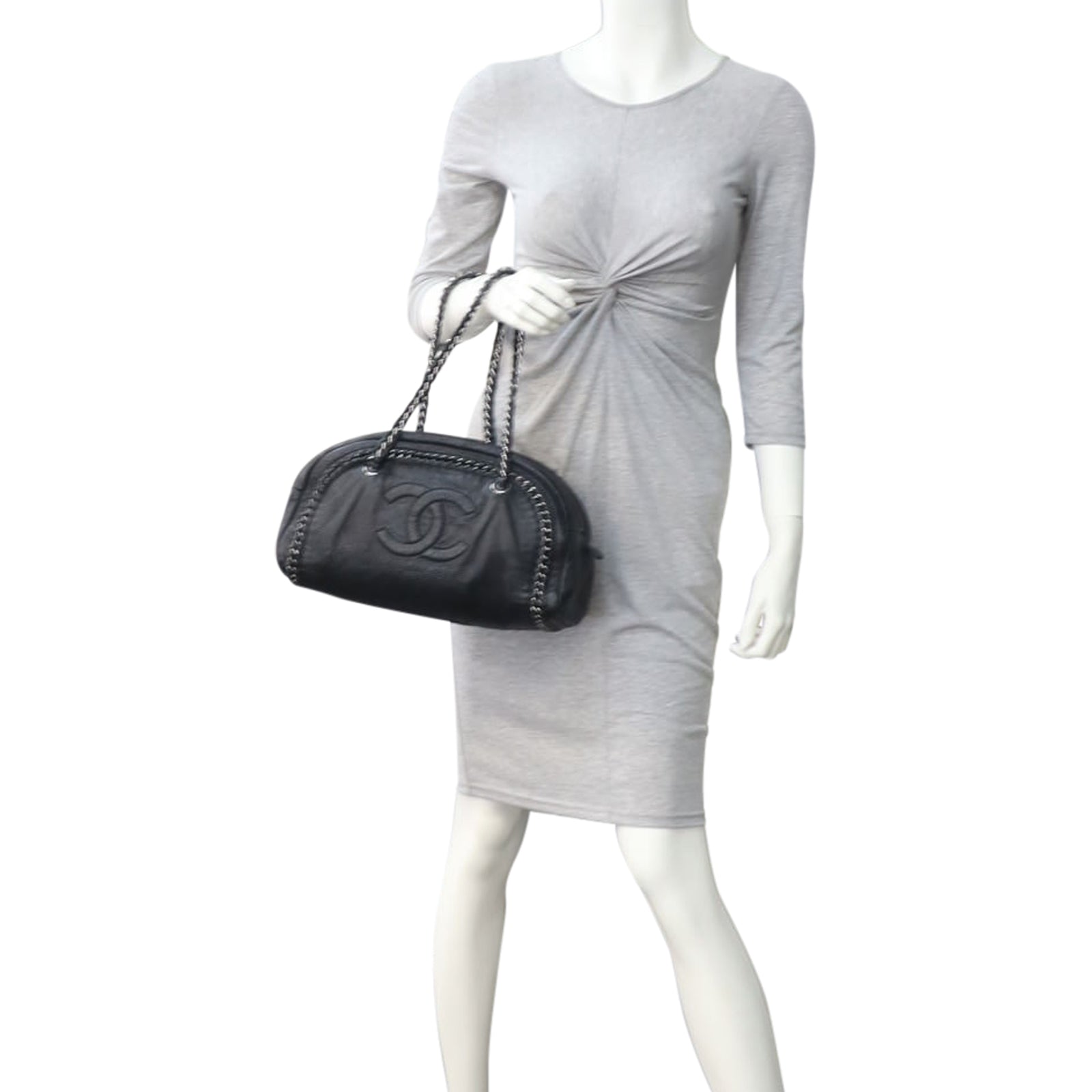 Chanel Luxe Ligne Bowler | Deerskin