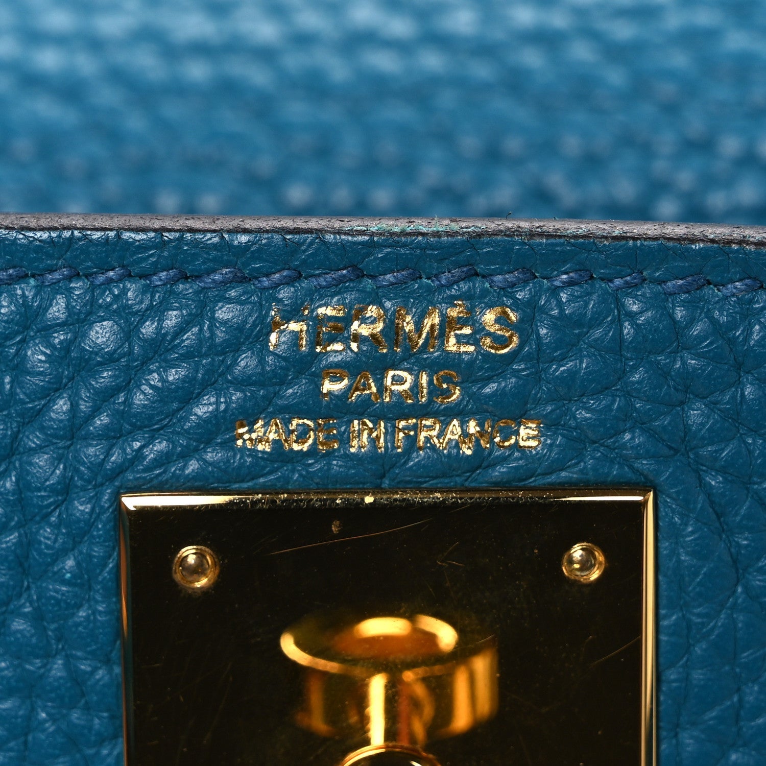 Taurillon Clemence Kelly Retourne 28 Bleu Izmir
