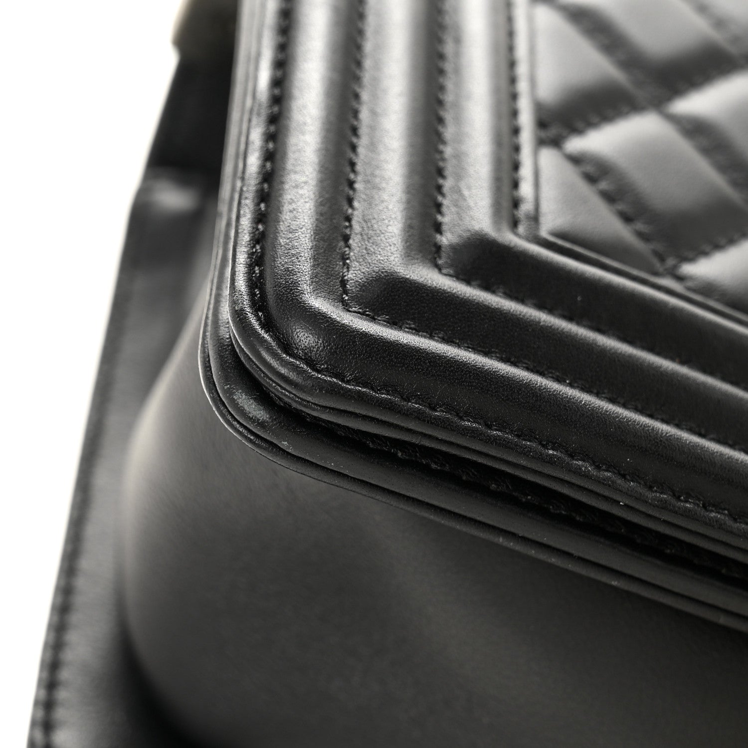 Lambskin Quilted Small Boy Flap Black