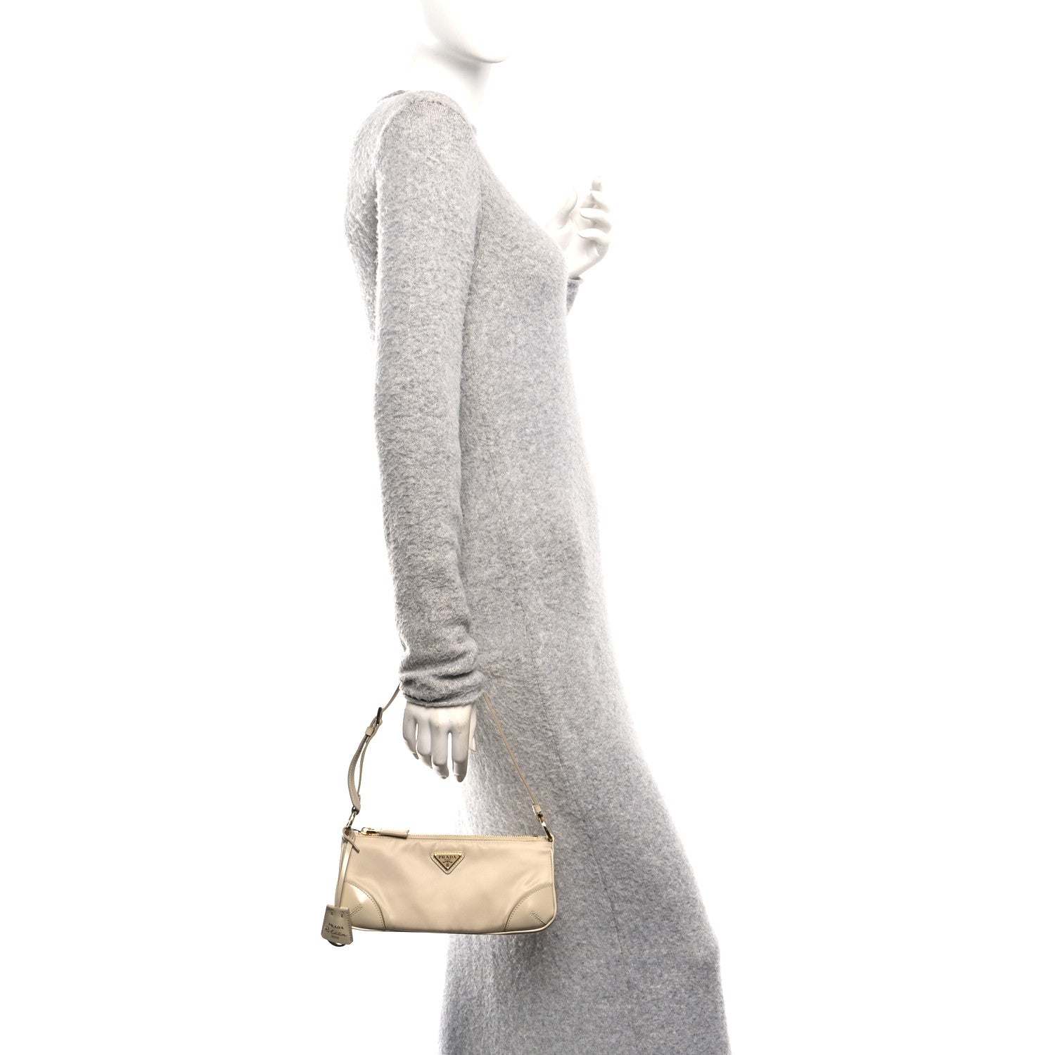 Re-Nylon Spazzolato Re-Edition 2002 Shoulder Bag Deserto