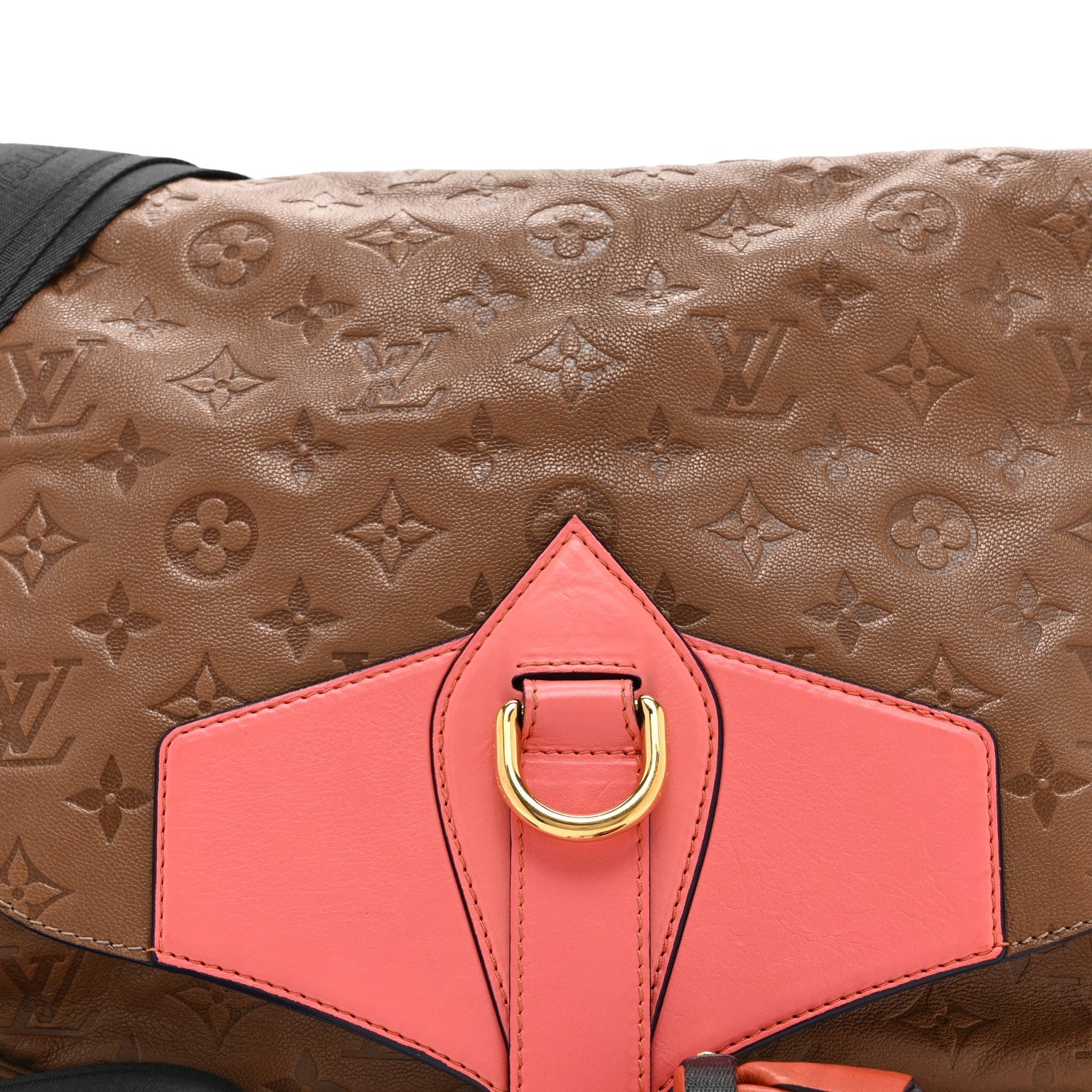 Monogram Underground Messenger Mastic