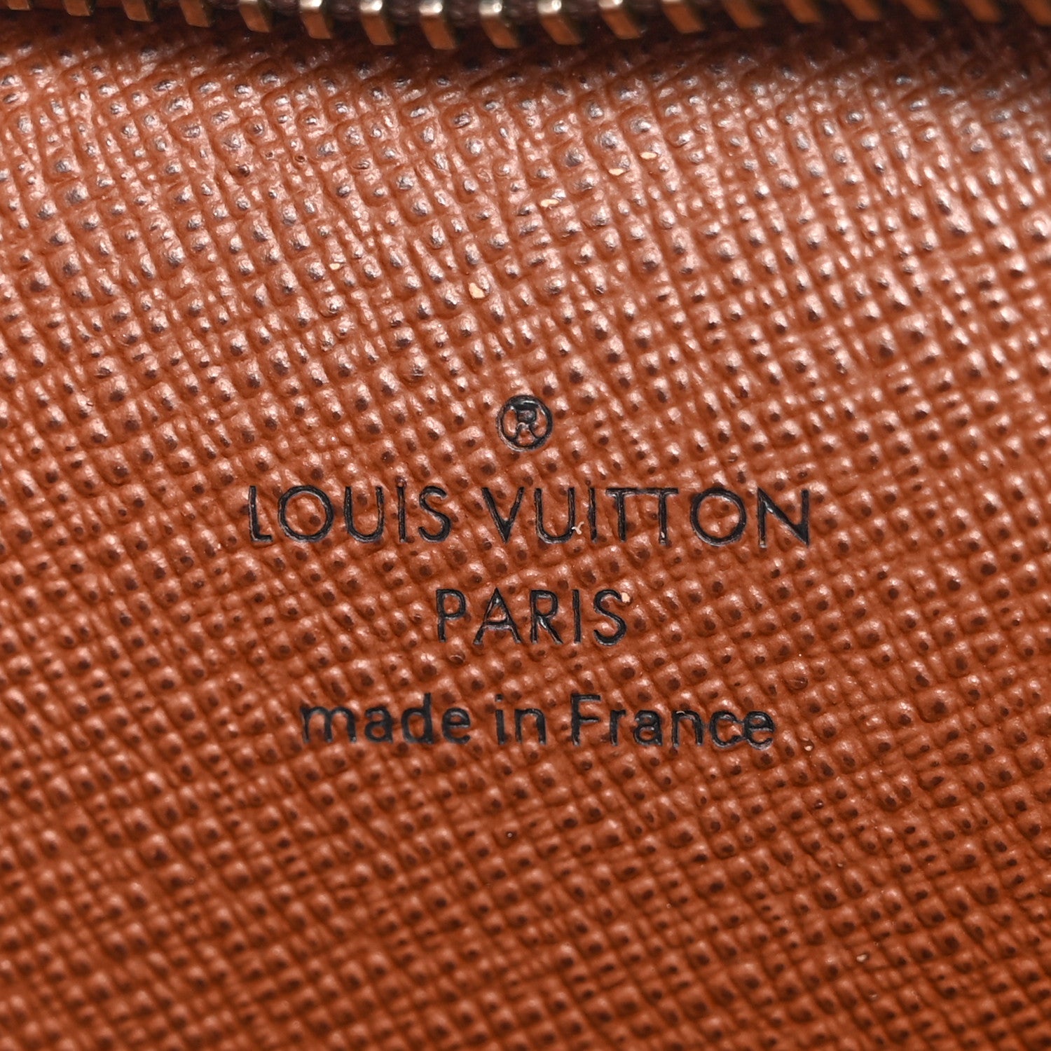 Monogram Amazone
