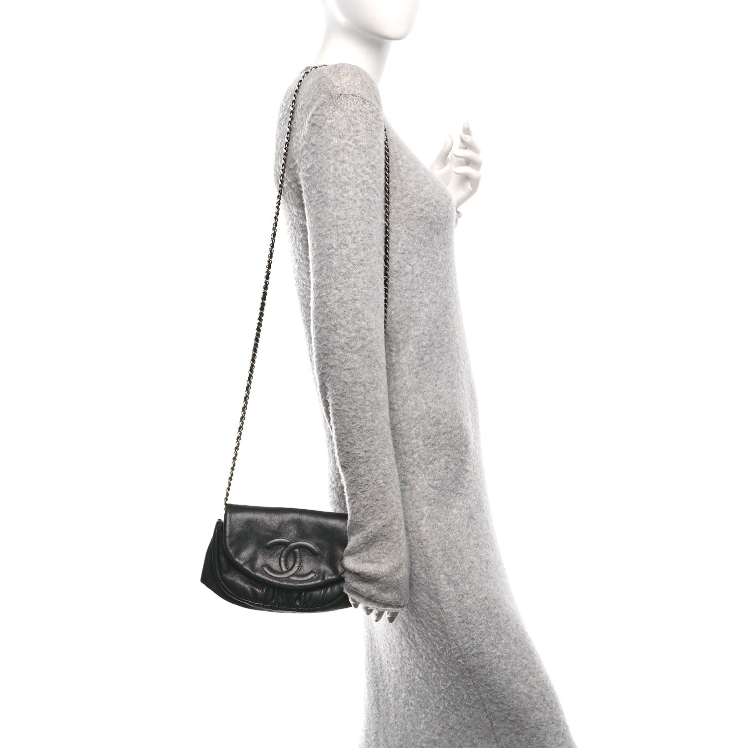 Lambskin Half Moon Wallet On Chain WOC Black