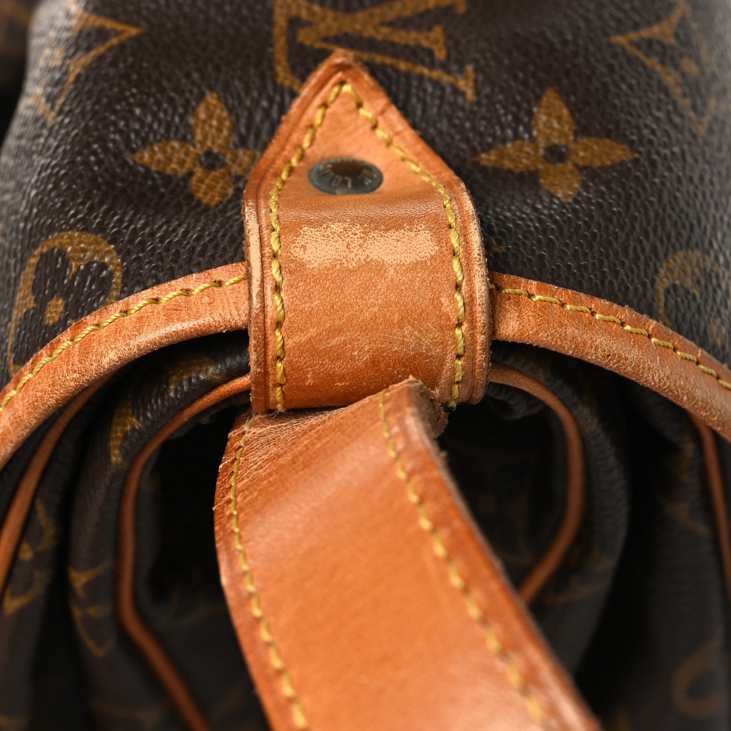 Monogram Saumur 43