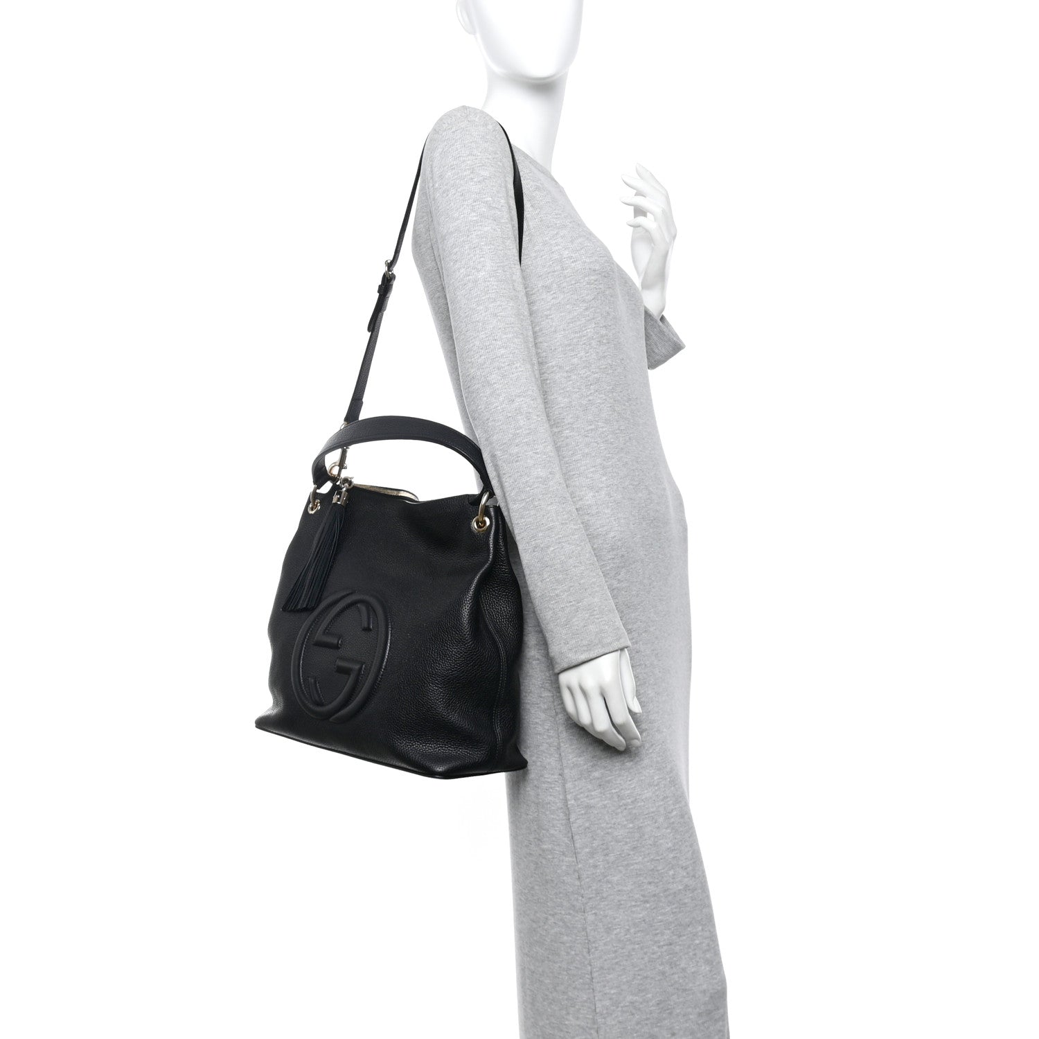 Pebbled Calfskin Large Soho Hobo Black