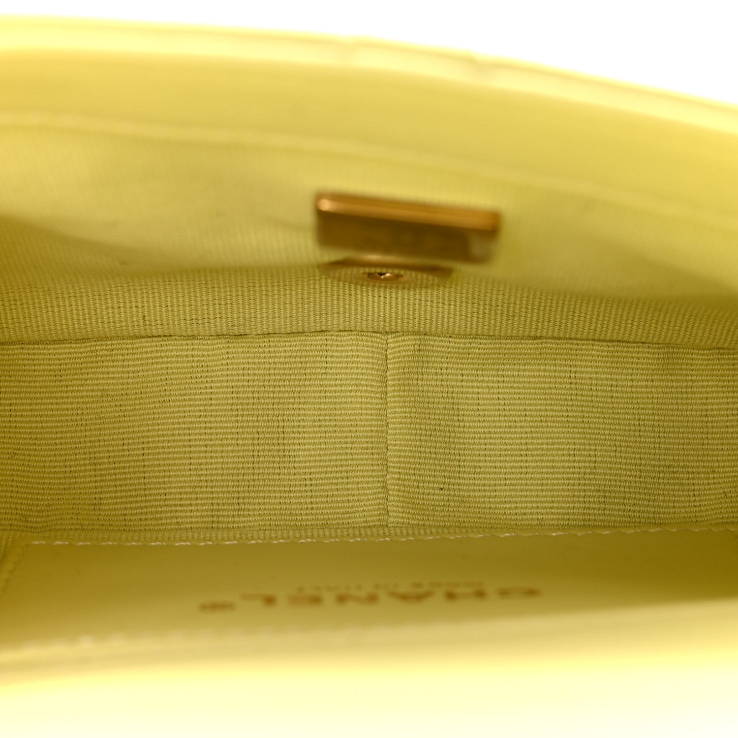 Shiny Caviar Belt Bag Light Green