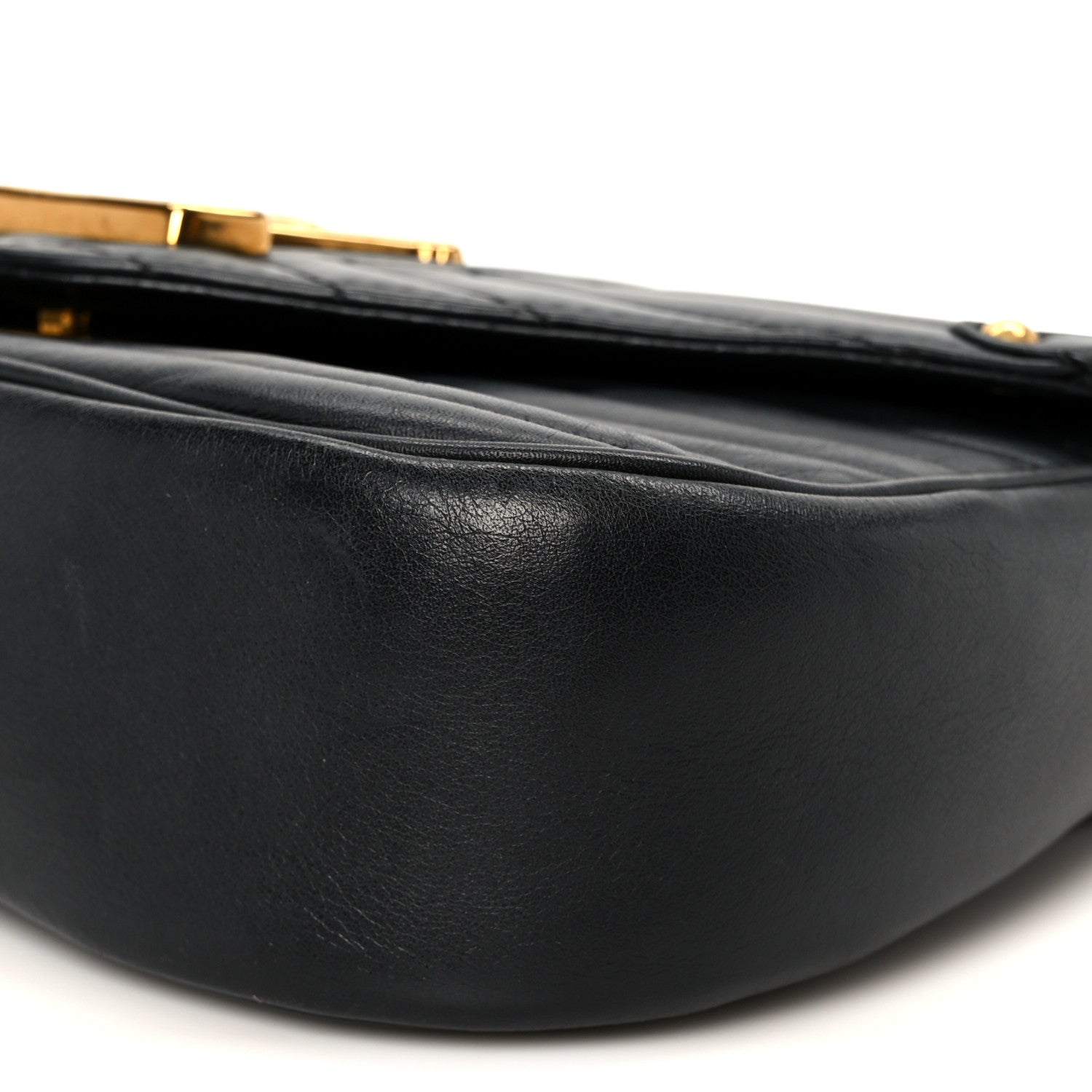 Calfskin New Wave Chain MM Black