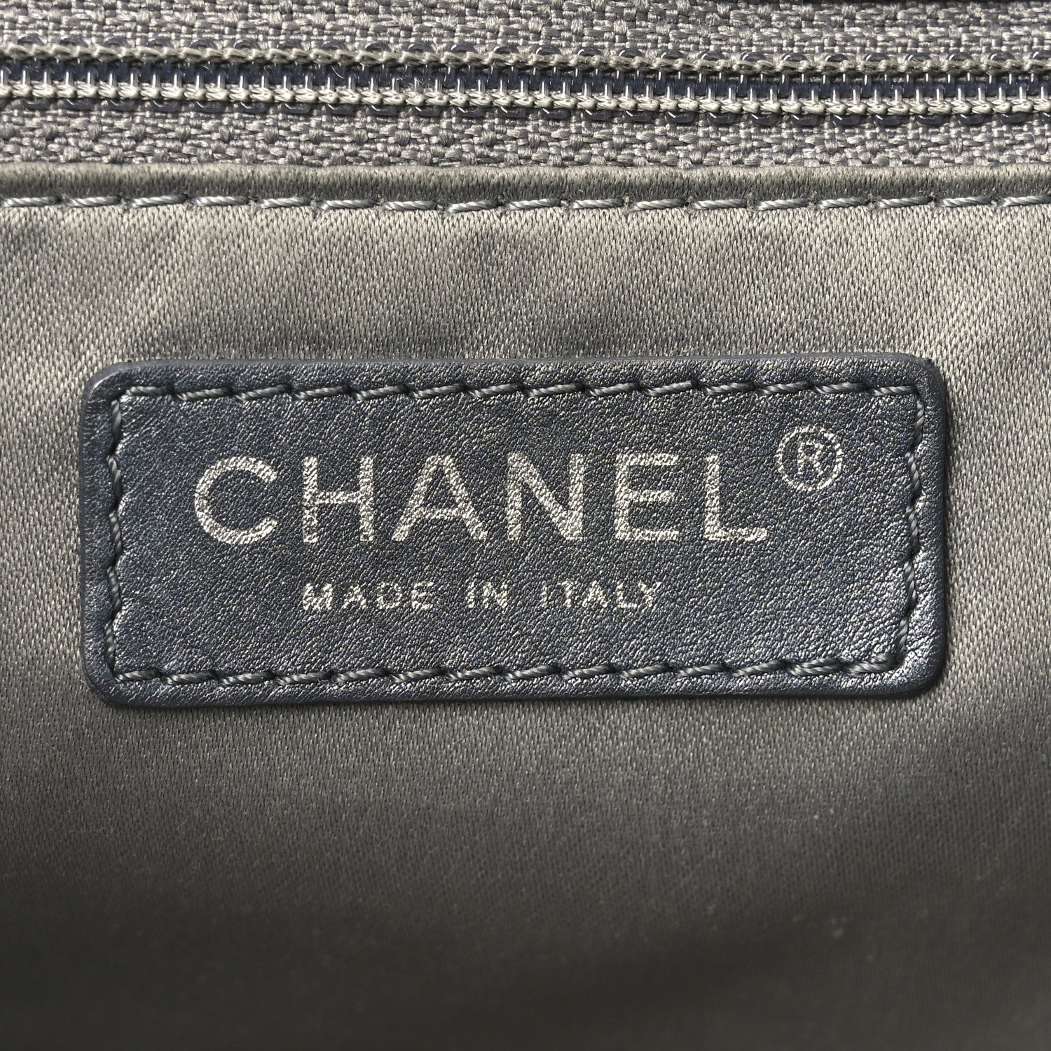 Lambskin Quilted Week End on Mars Tote Black
