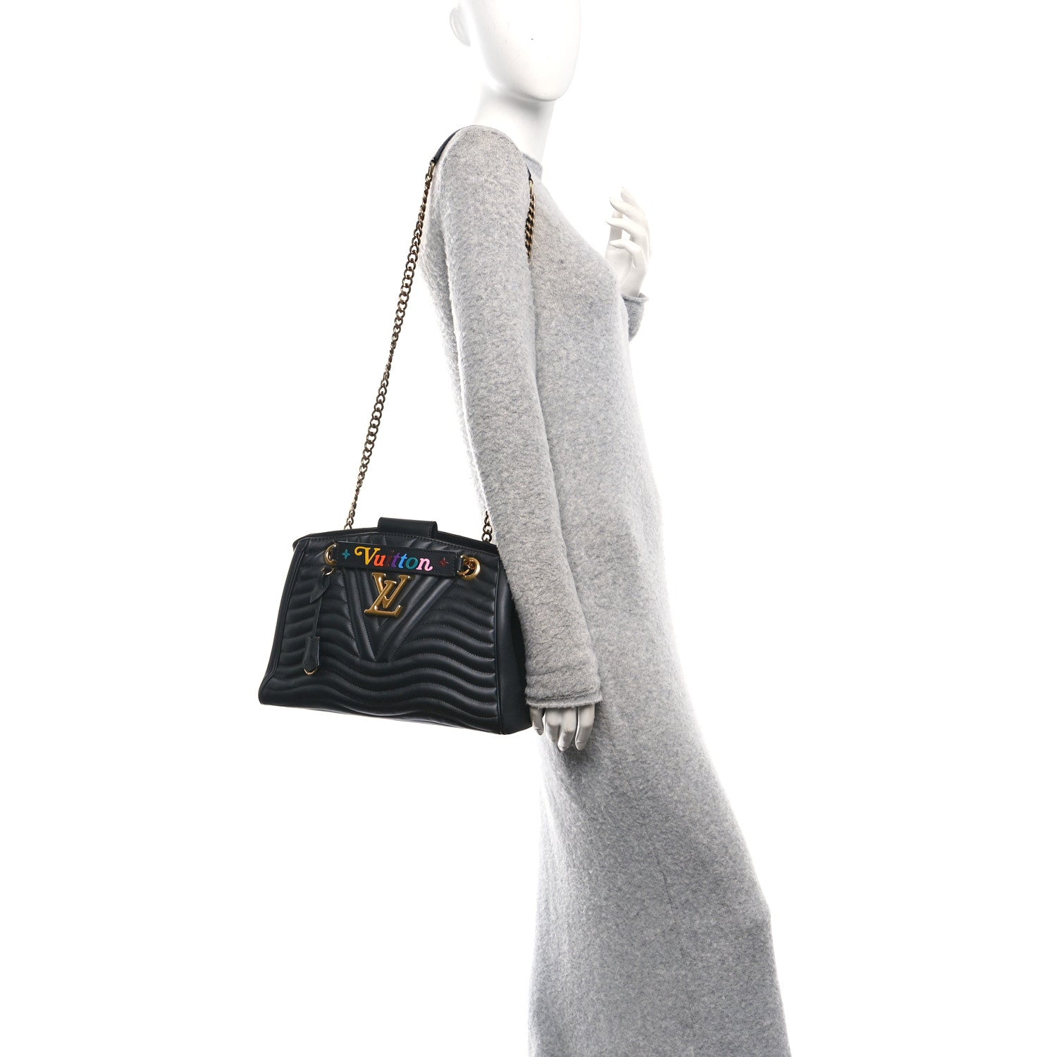 Calfskin New Wave Chain Tote Black