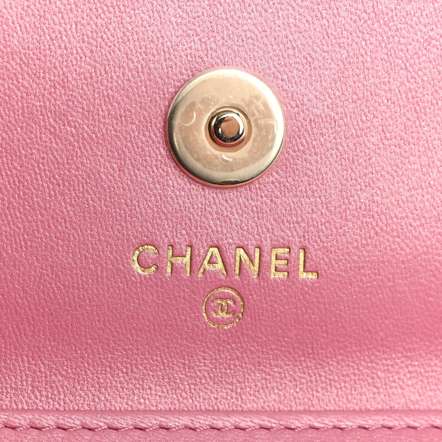 Iridescent Lambskin Quilted Heart Bead Clutch With Chain Pink