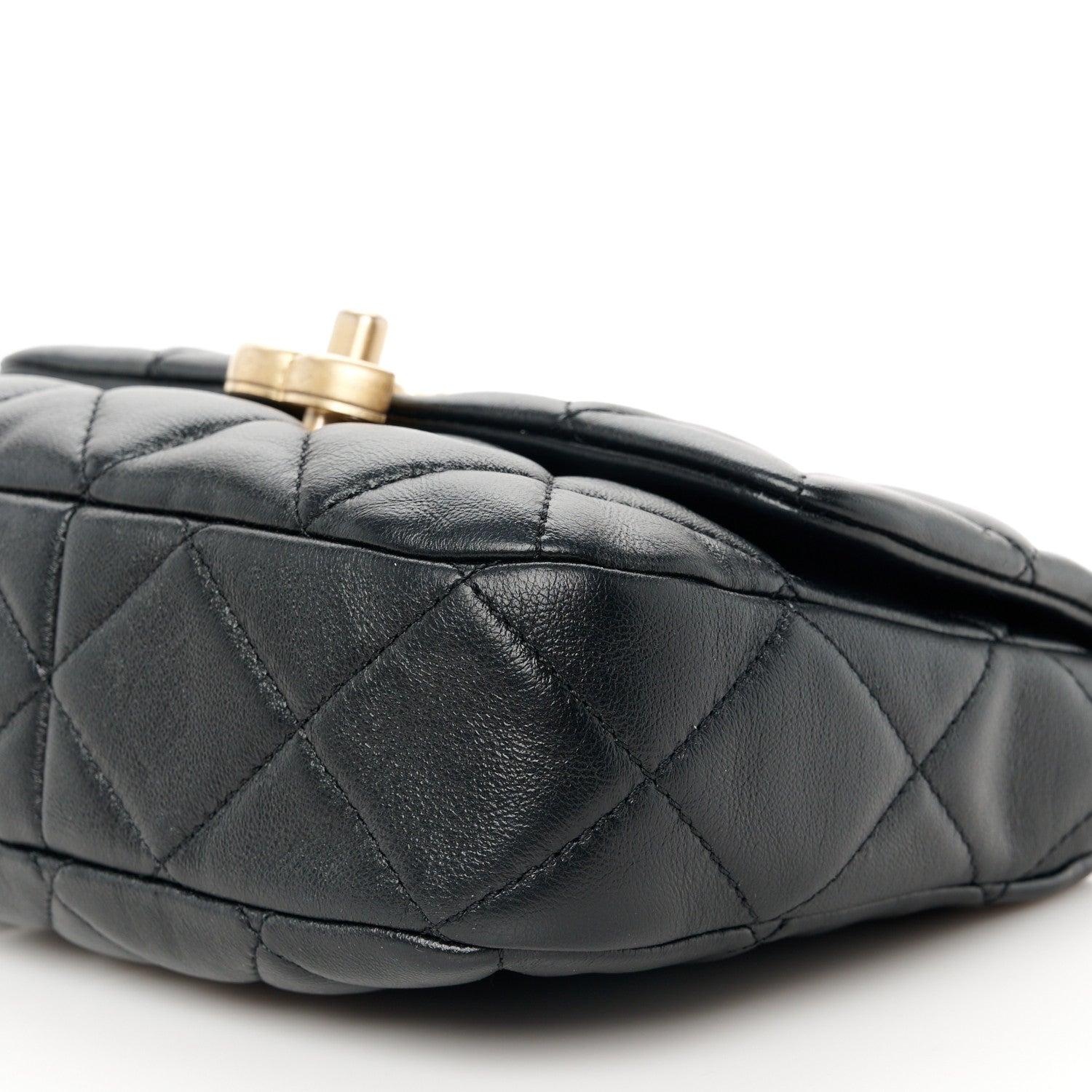 Lambskin Quilted Mini Lacquered Chain Flap Black
