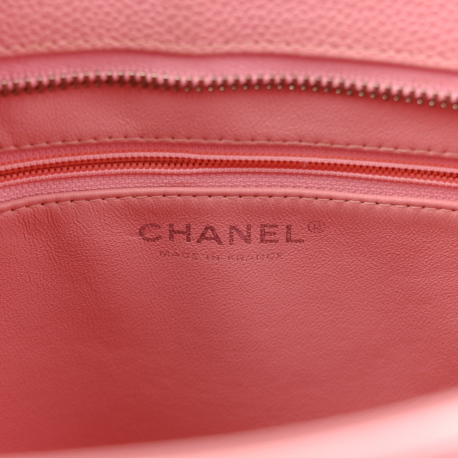 Caviar Medallion CC Tote Light Pink