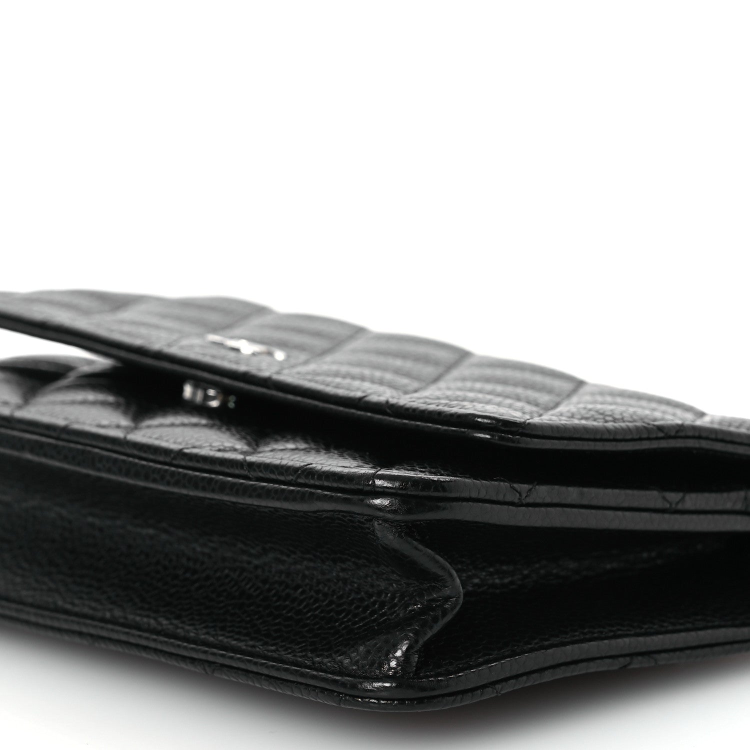 Caviar Quilted Wallet on Chain WOC Black