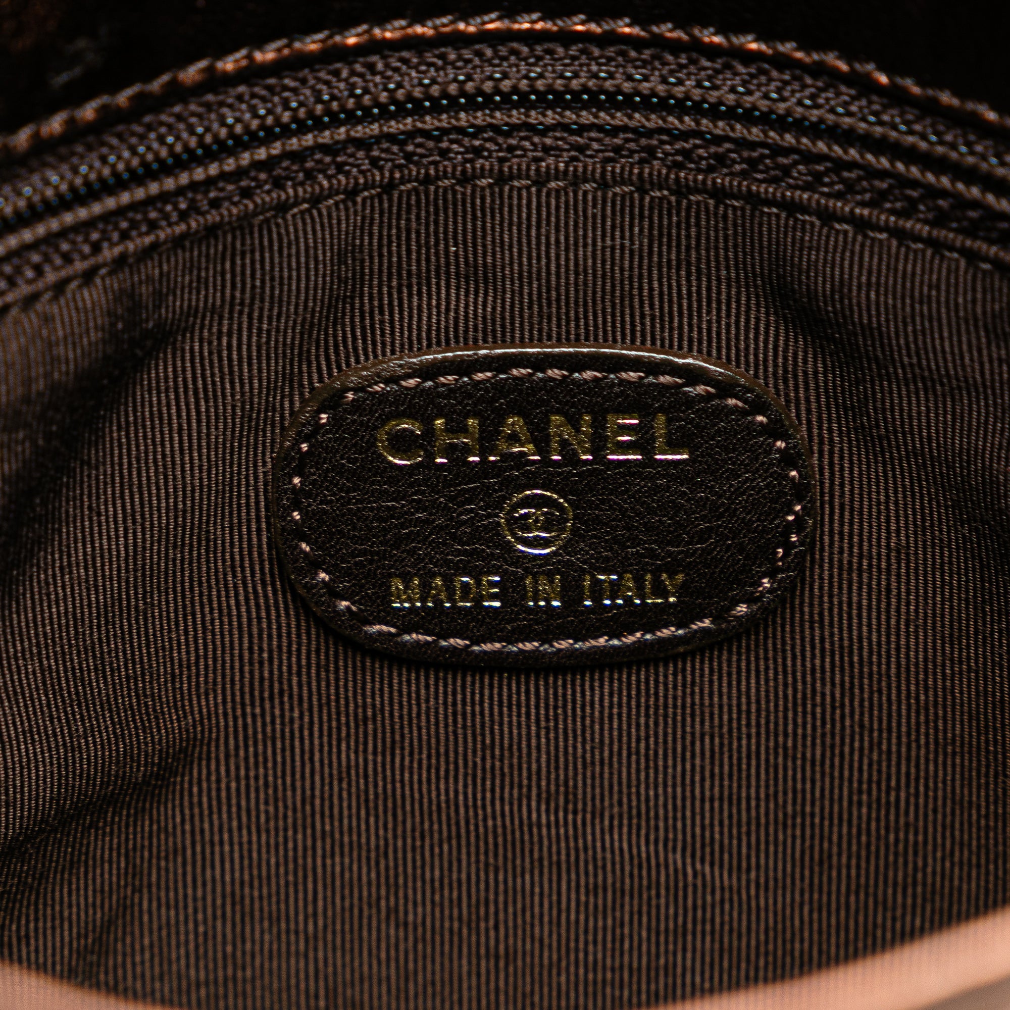 Vintage Logo Flap Messenger Bag Leather Medium