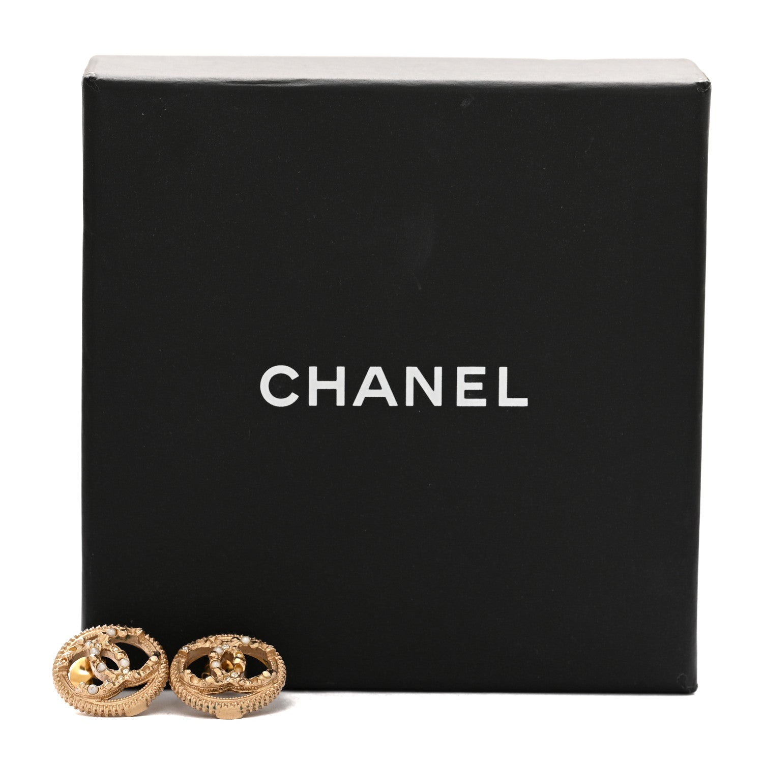 Pearl Crystal CC Round Earrings Gold