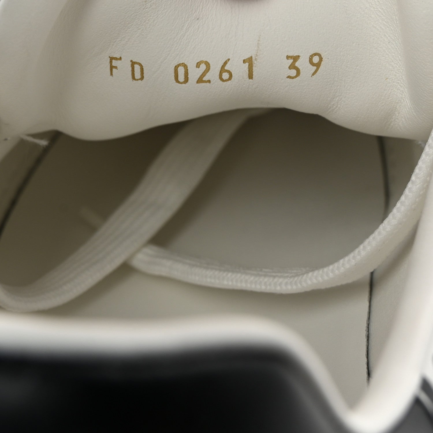 Calfskin Printed Time Out Trainer Sneakers 39 White