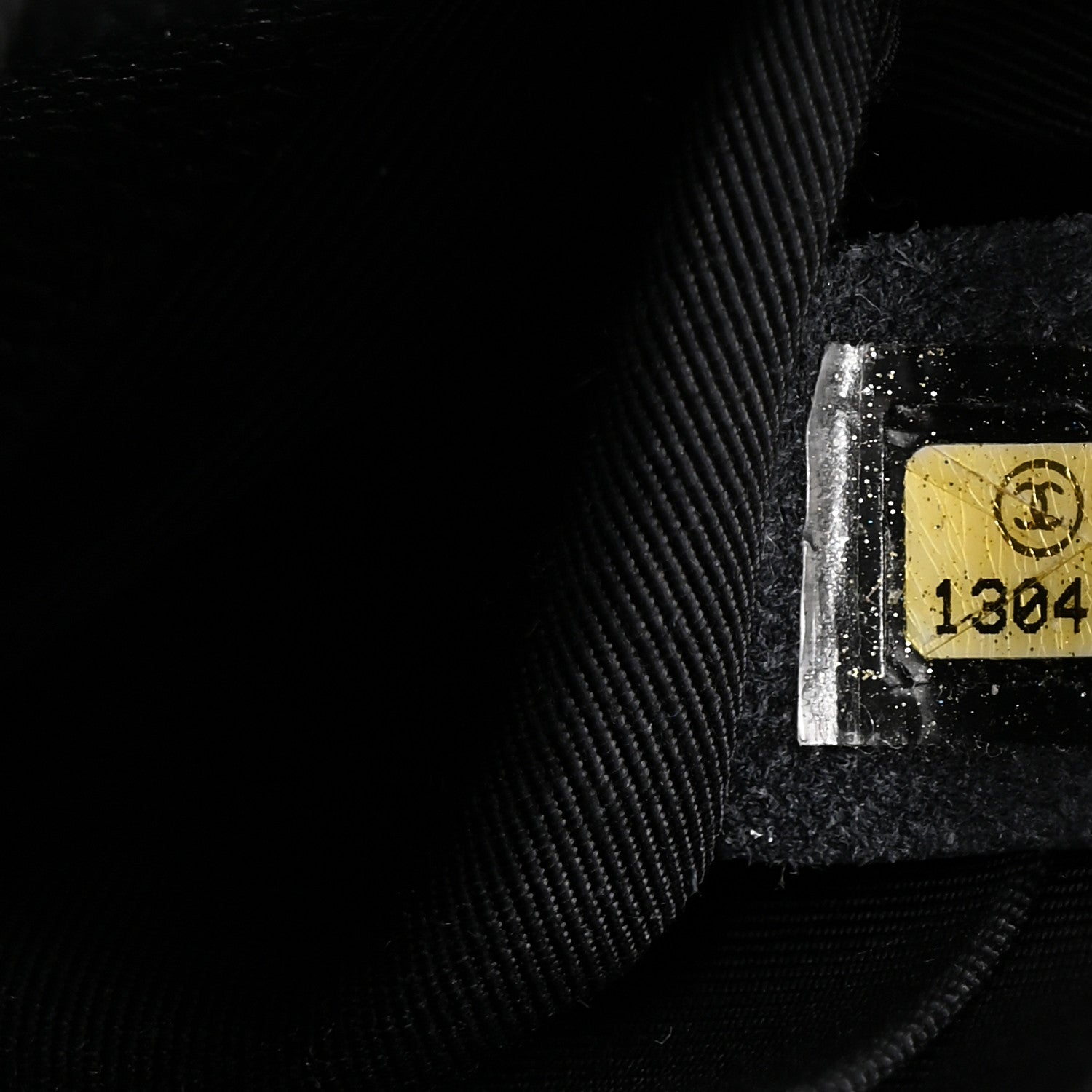 Caviar Half Moon Wallet On Chain WOC Black