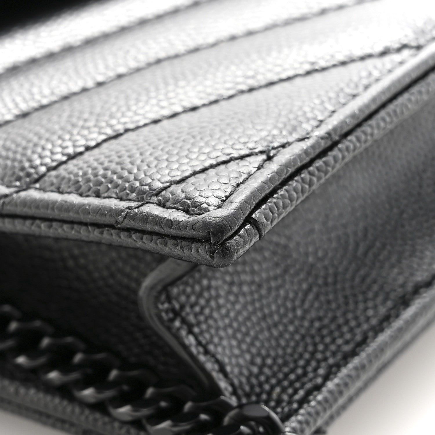 Grain De Poudre Matelasse Chevron Monogram Monochrome Envelope Chain Wallet Black
