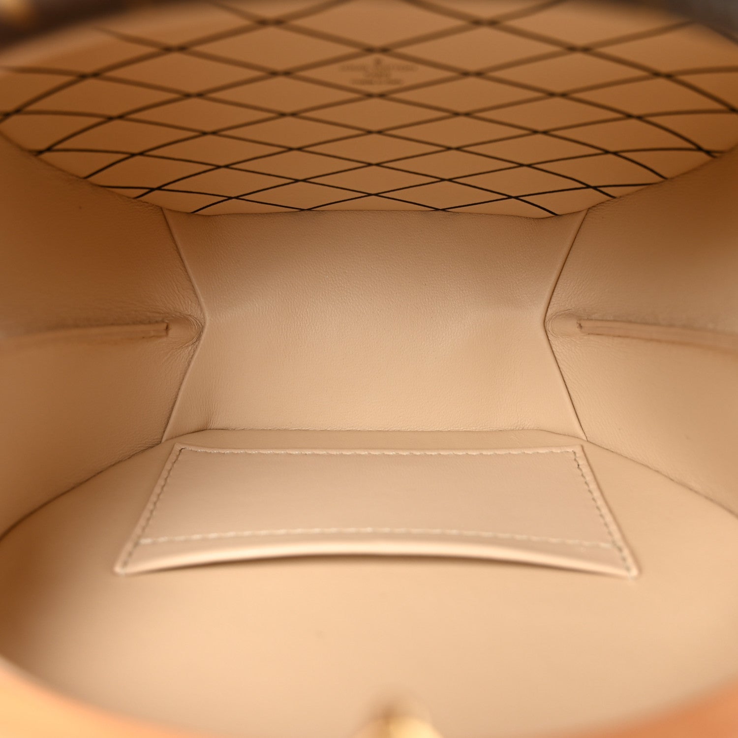 Monogram Petite Boite Chapeau