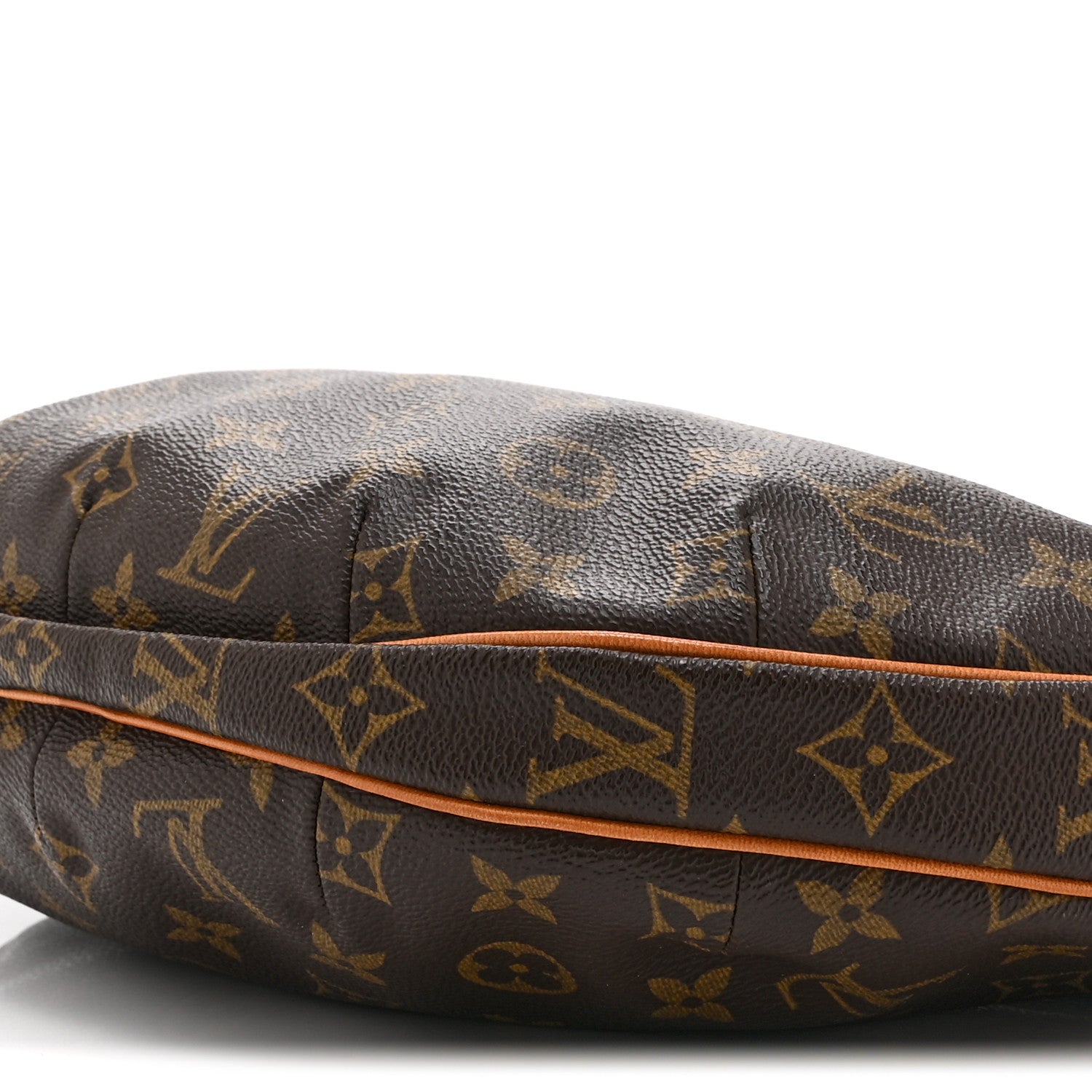 Monogram Croissant MM