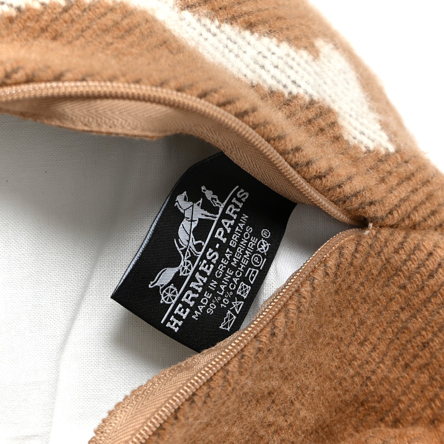 Wool Cashmere Avalon Pillow GM Ecru Camel