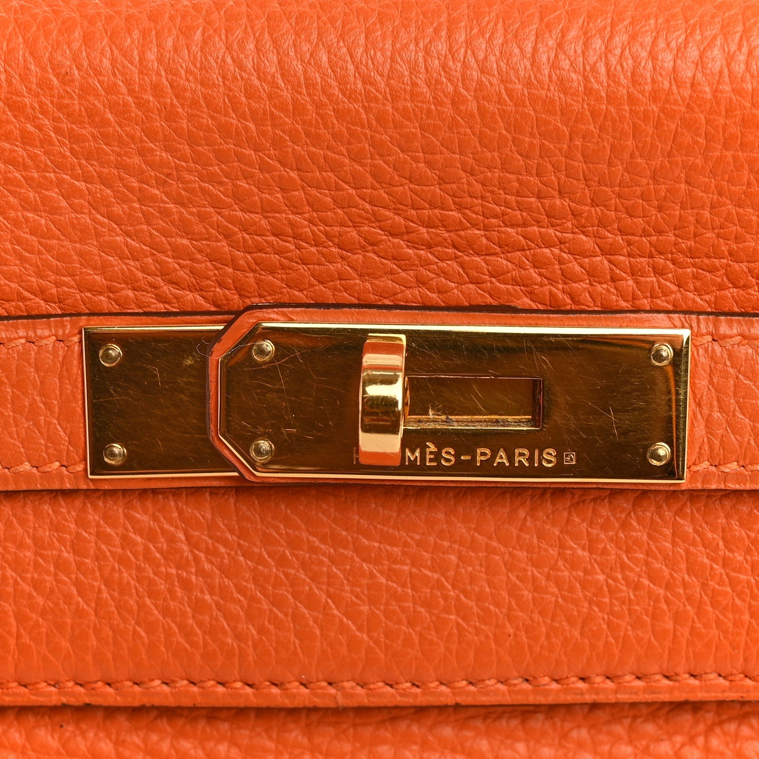 Togo Kelly Retourne 32 Orange