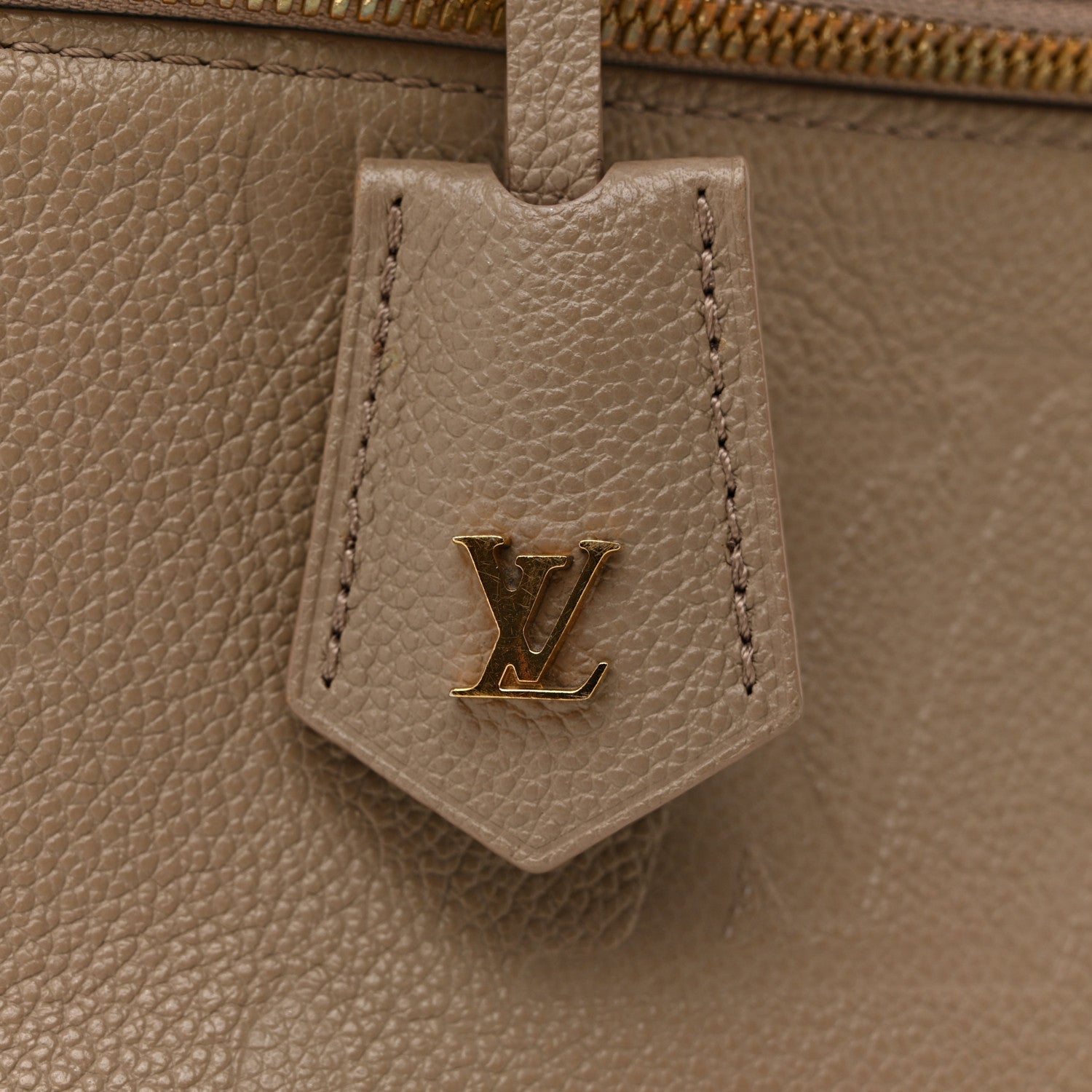 Empreinte Monogram Giant Vanity PM Tourterelle