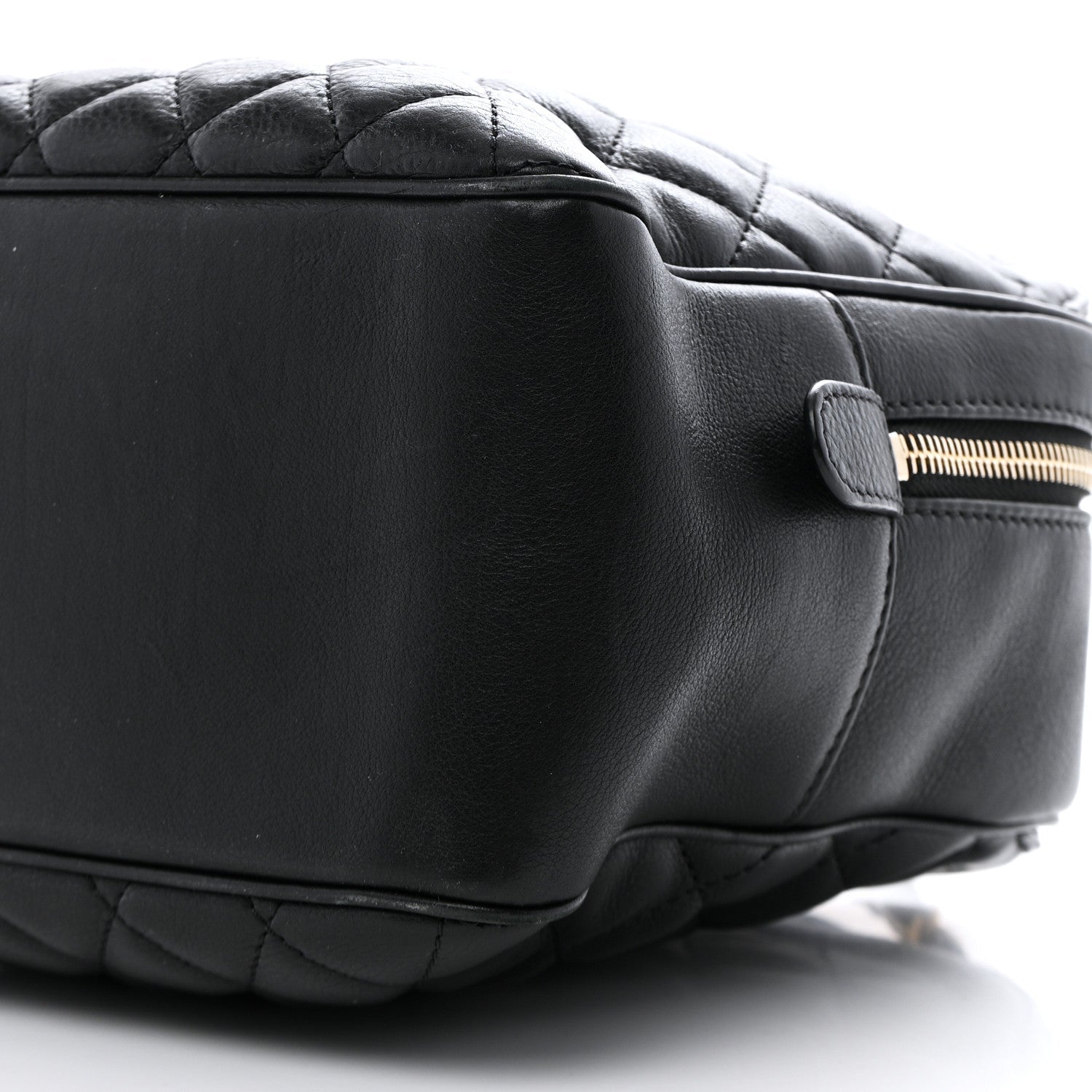 Calfskin Quilted CC Medium Vanity Case Black