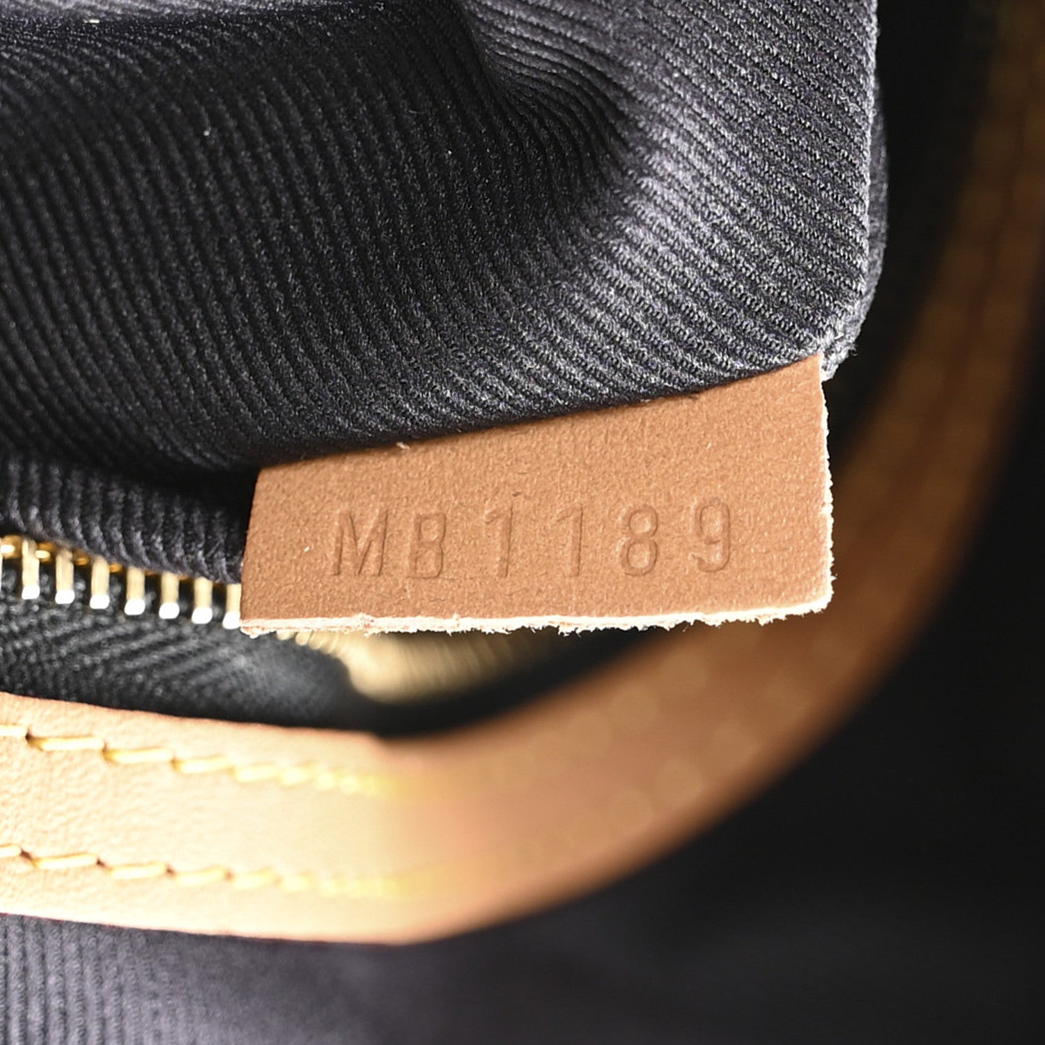 Reverse Monogram Giant Keepall Bandouliere 50