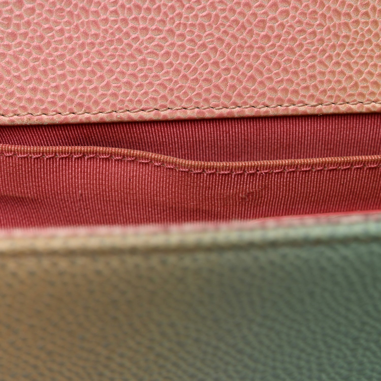 Caviar Quilted Medium Cuba Rainbow Boy Flap Pink Multicolor