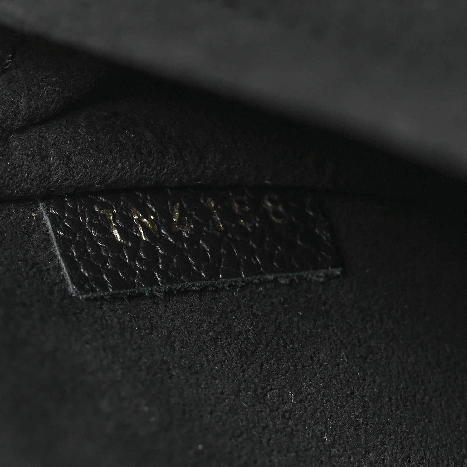 Monogram Daily Pouch Black