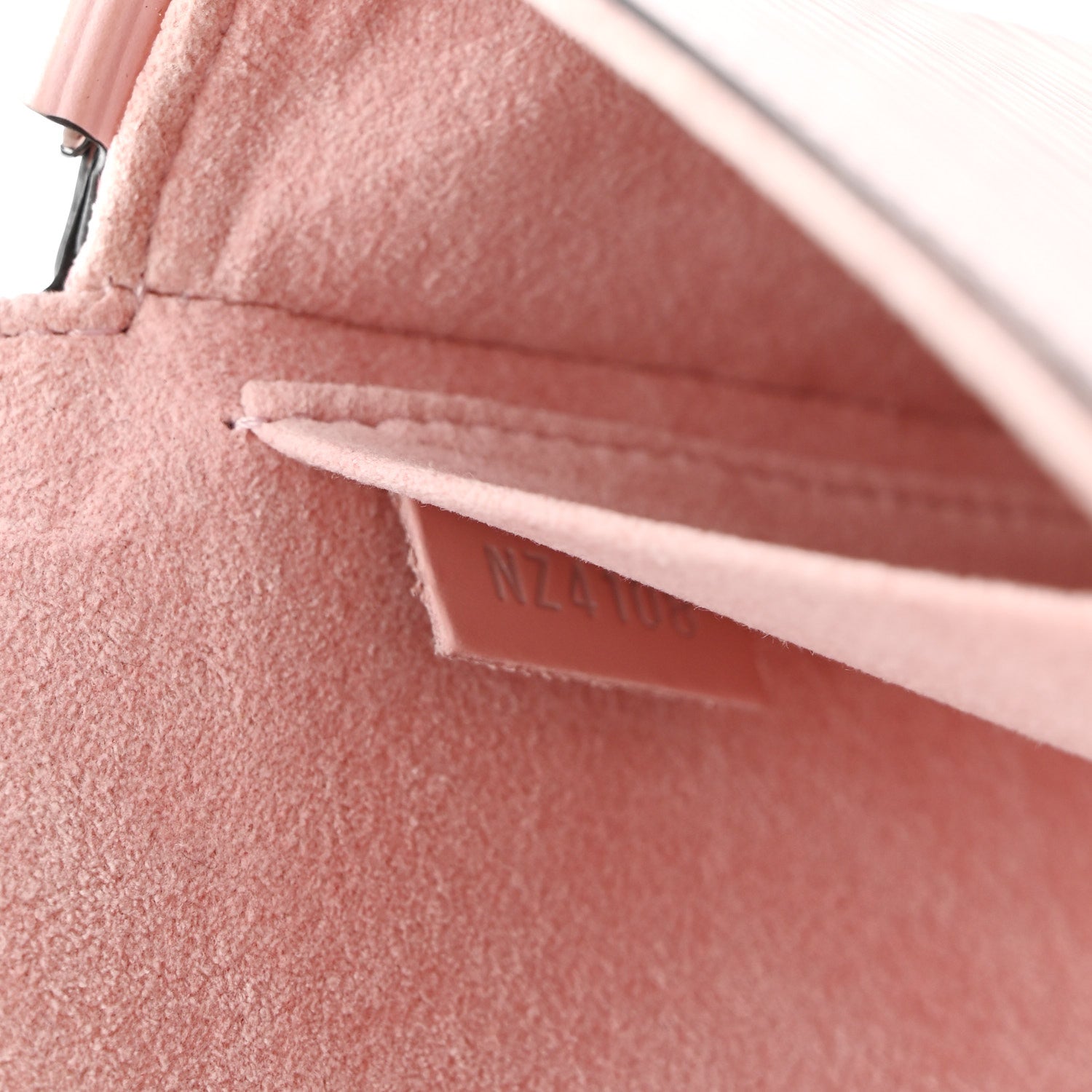 Epi Pochette Felicie Rose Ballerine