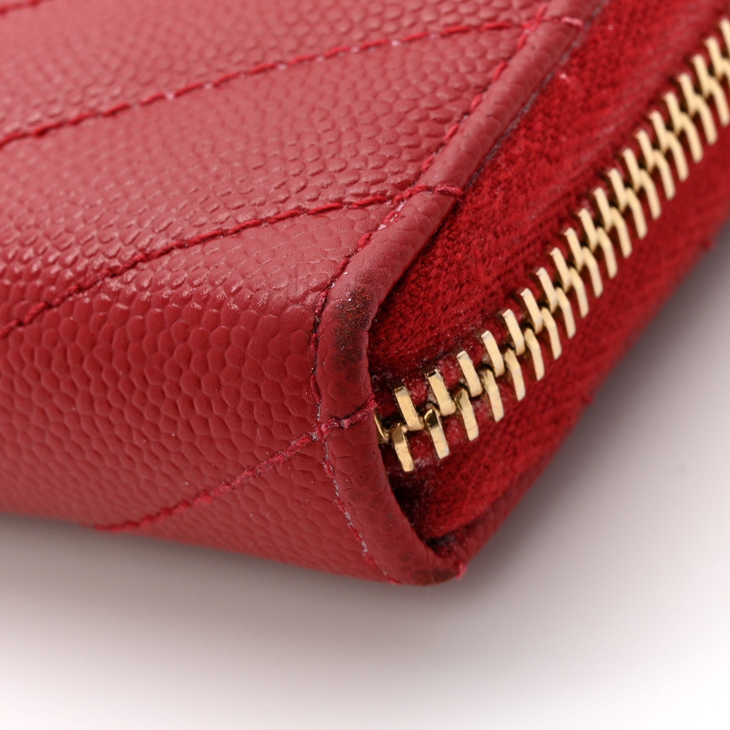 Grain De Poudre Matelasse Chevron Monogram Zip Around Wallet Red