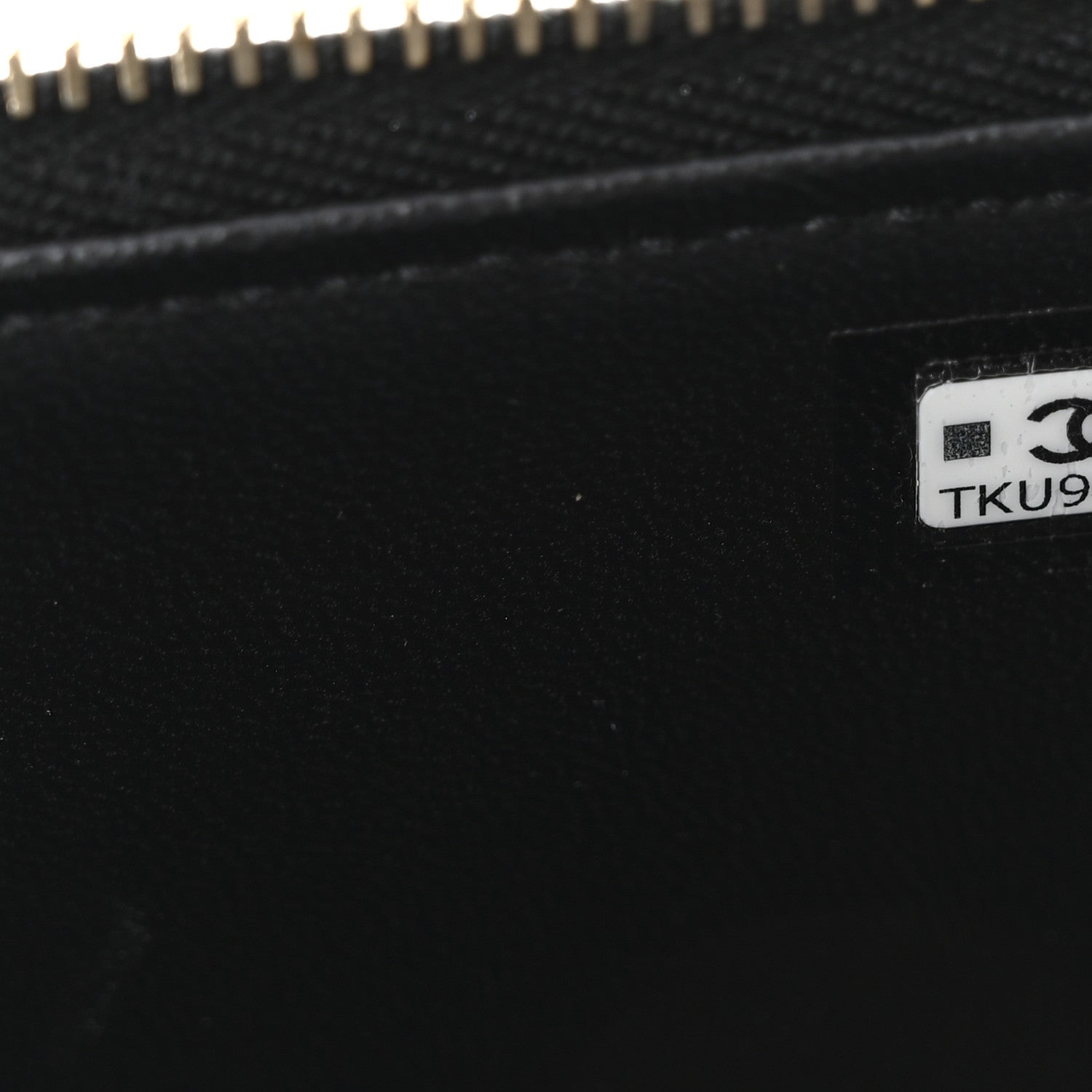 Caviar Quilted Sweetheart Vanity Case Black