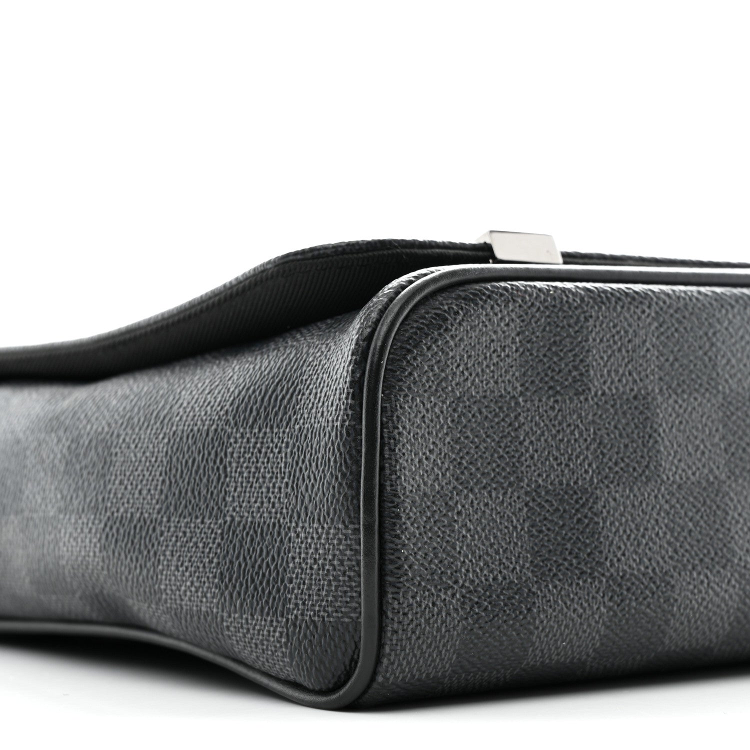 Damier Graphite Alps District PM