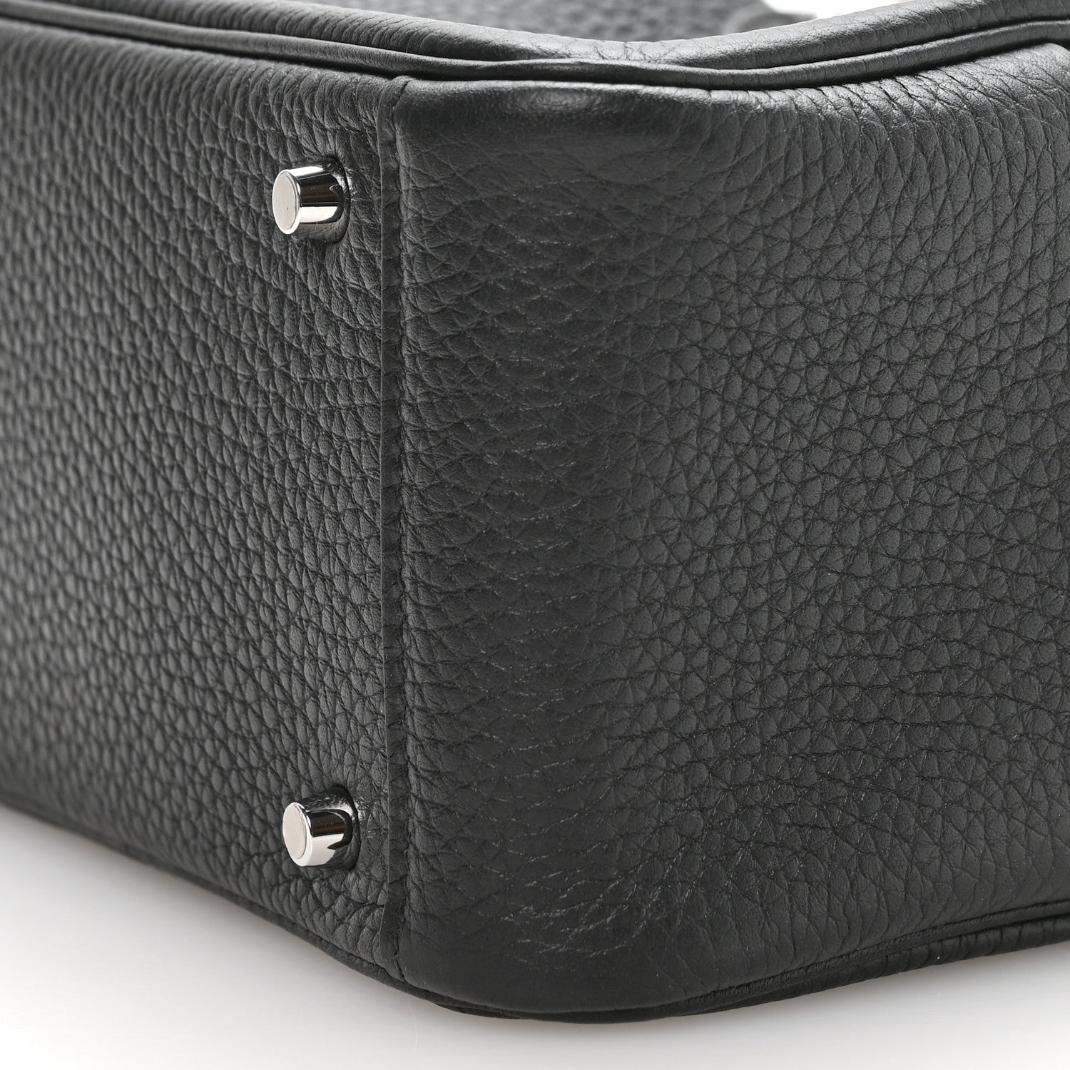 Taurillon Clemence Mini Lindy 20 Black