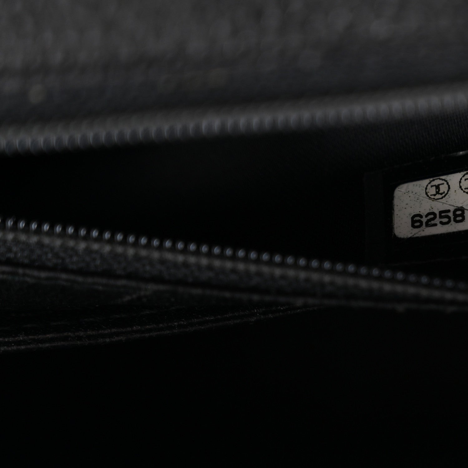 Caviar Quilted Jumbo Kelly Flap Black