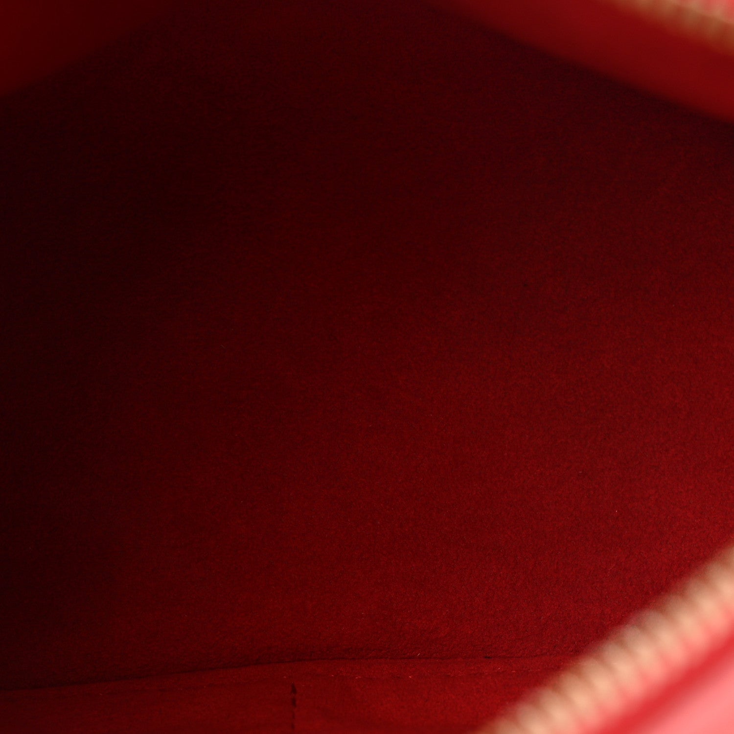 Monogram V Tote BB Cherry