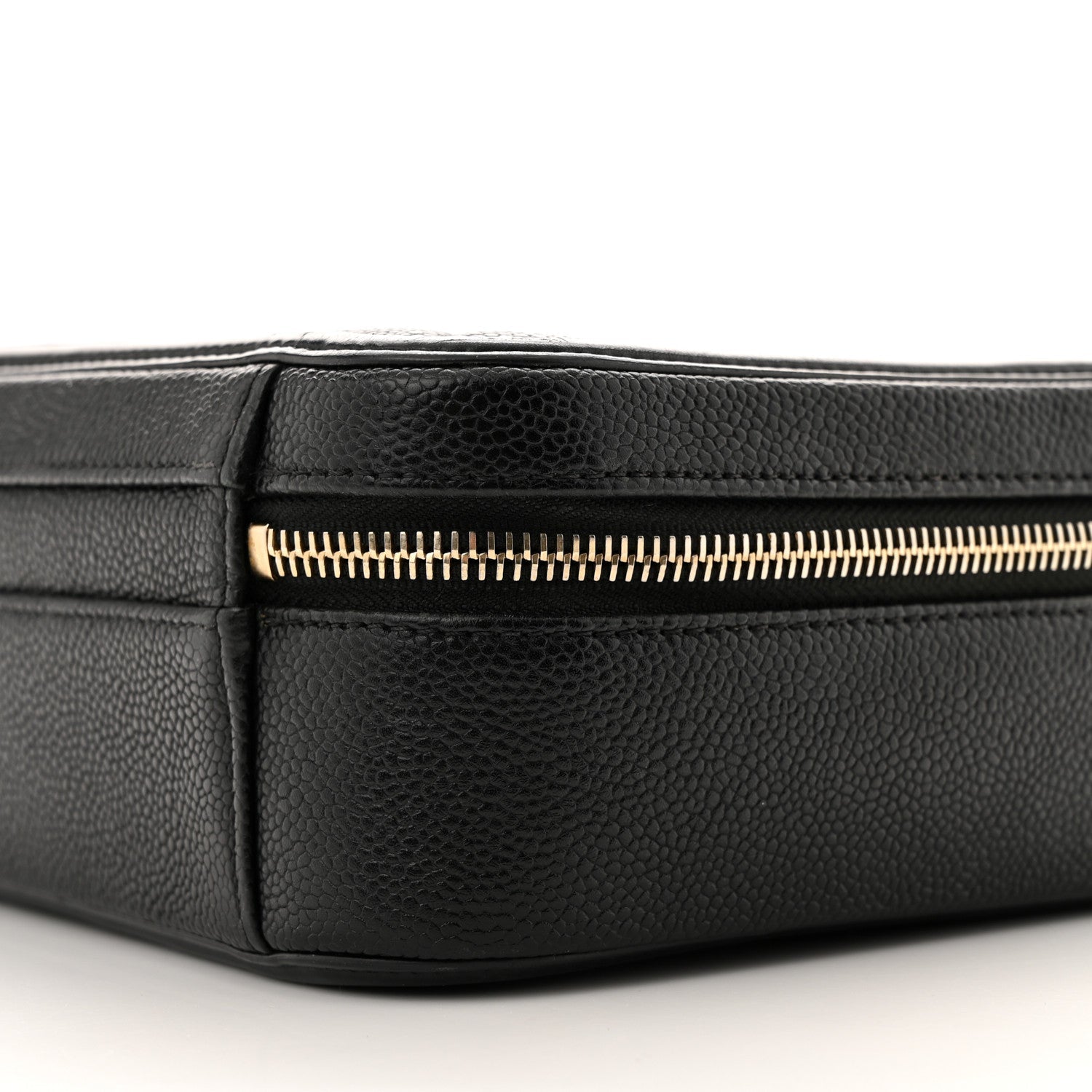 Caviar Quilted Medium CC Filigree Vanity Case Black