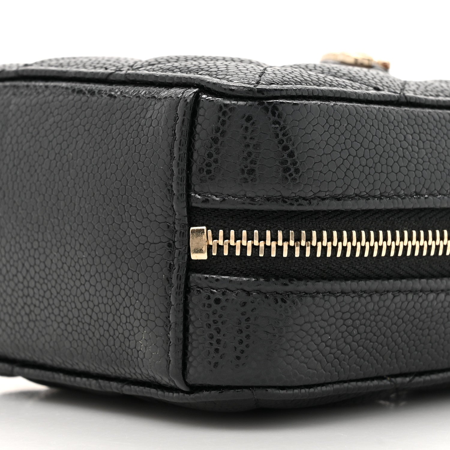 Caviar Quilted Clutch With Chain Black