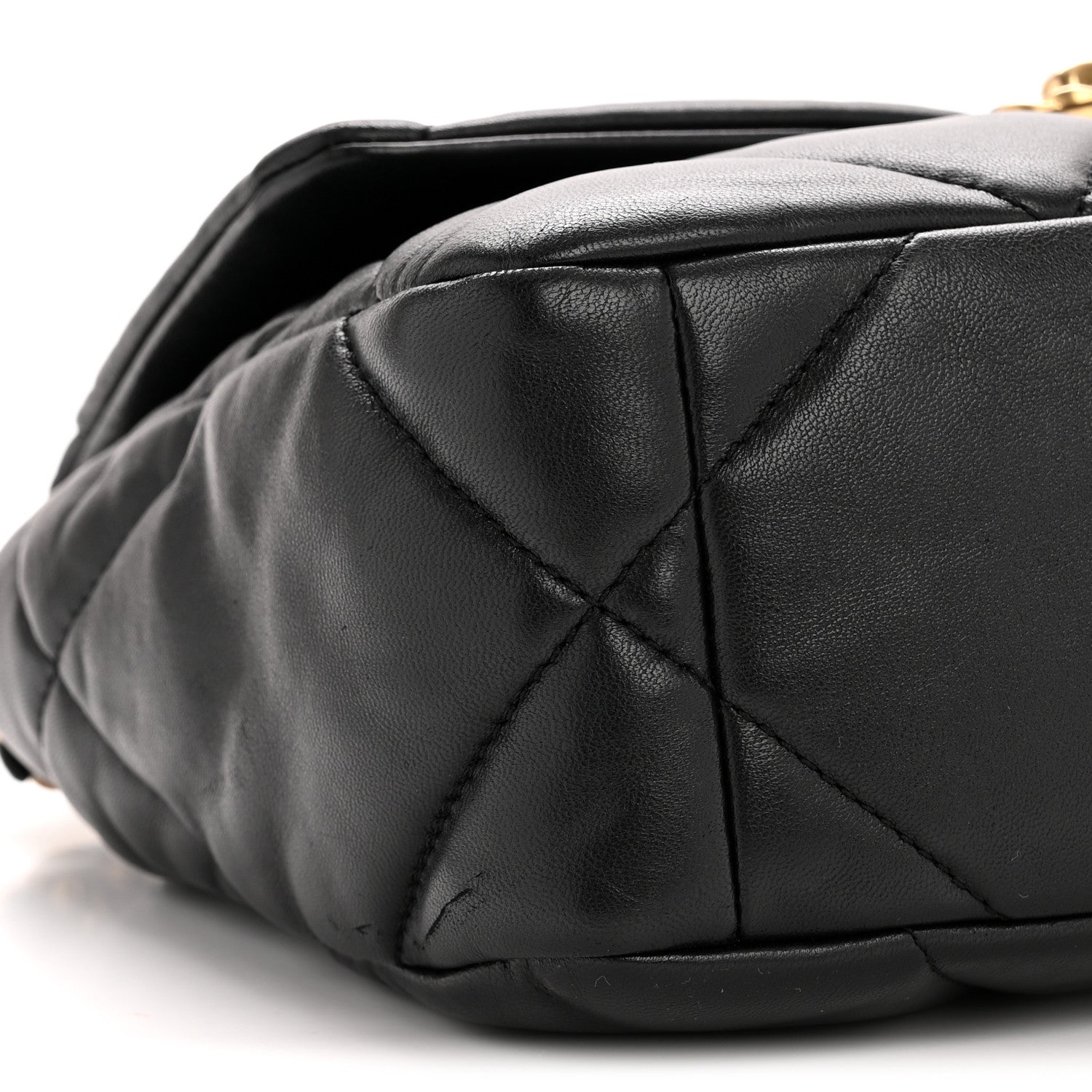 Lambskin Quilted Medium Chanel 19 Flap Black