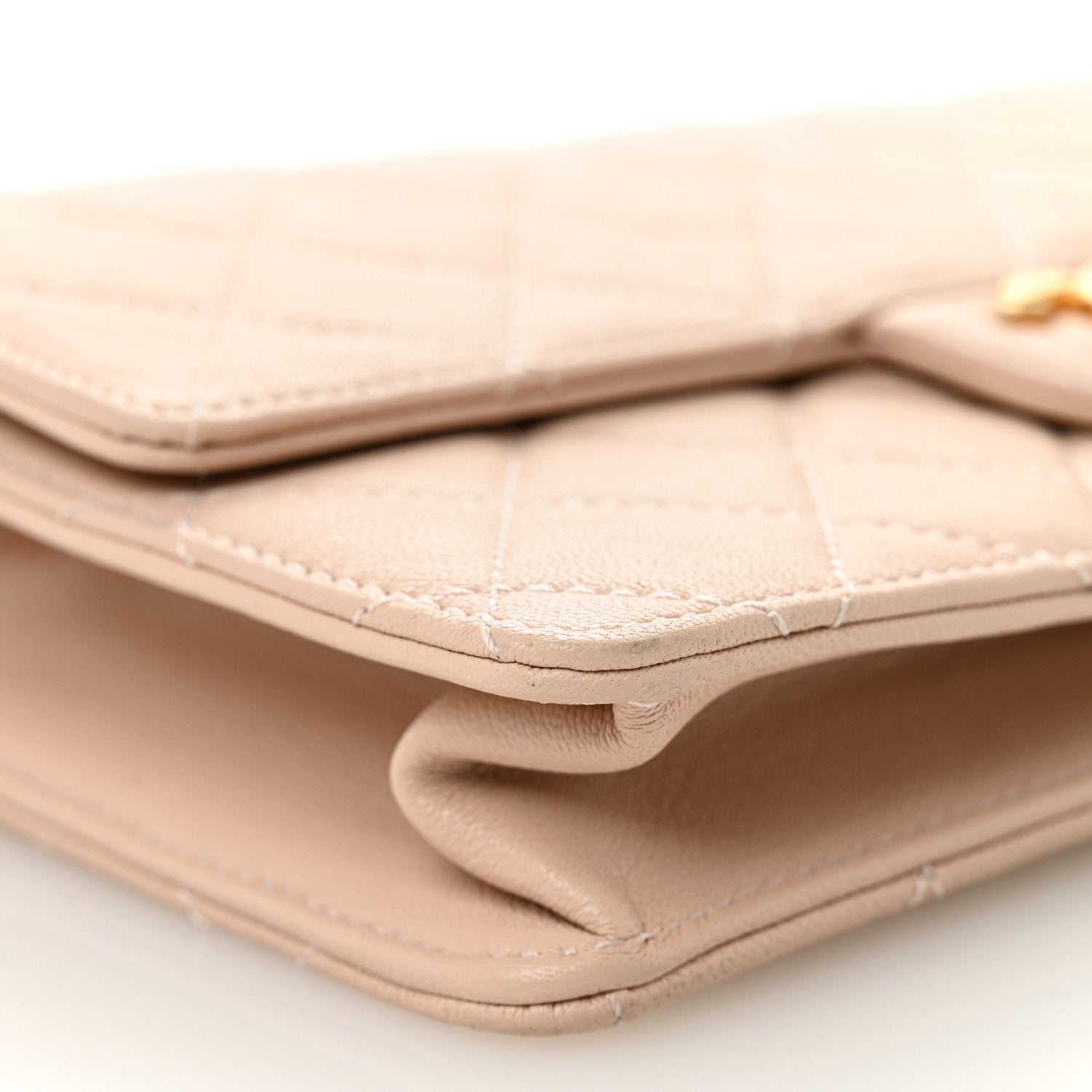 Goatskin Quilted Small Chic Pearls Flap Beige