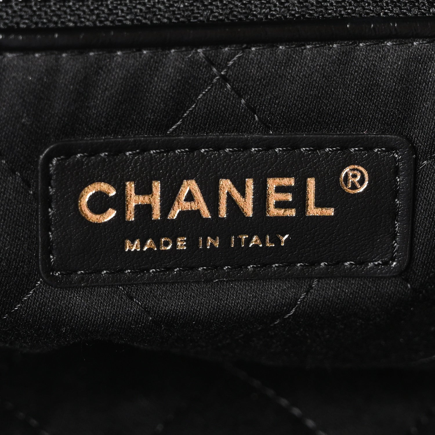 Shiny Calfskin Quilted Chanel 22 Black