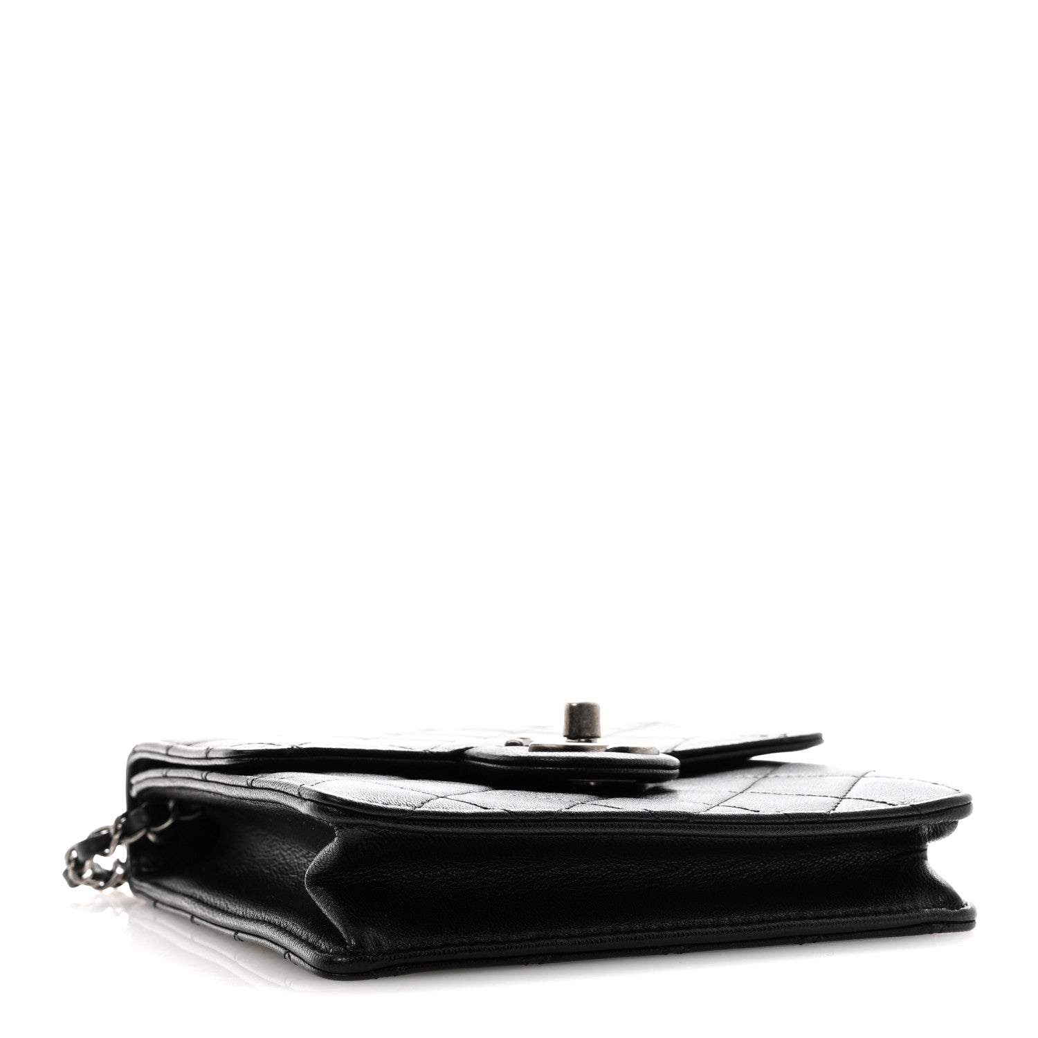 Lambskin Quilted Chic Pearls Flap Black