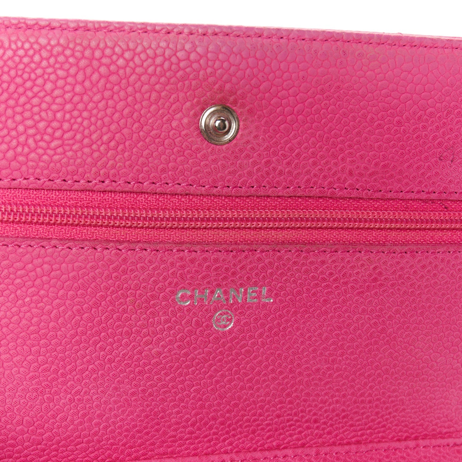 Iridescent Caviar Quilted Wallet on Chain WOC Pink