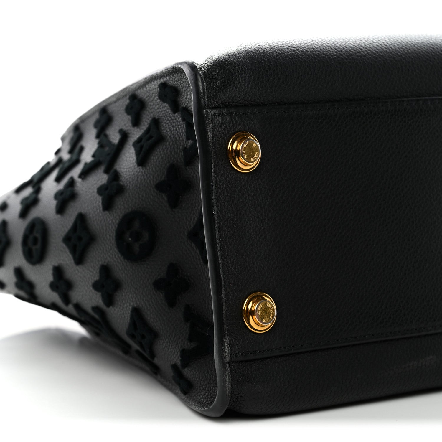 Calfskin Monogram Tufting On My Side Black